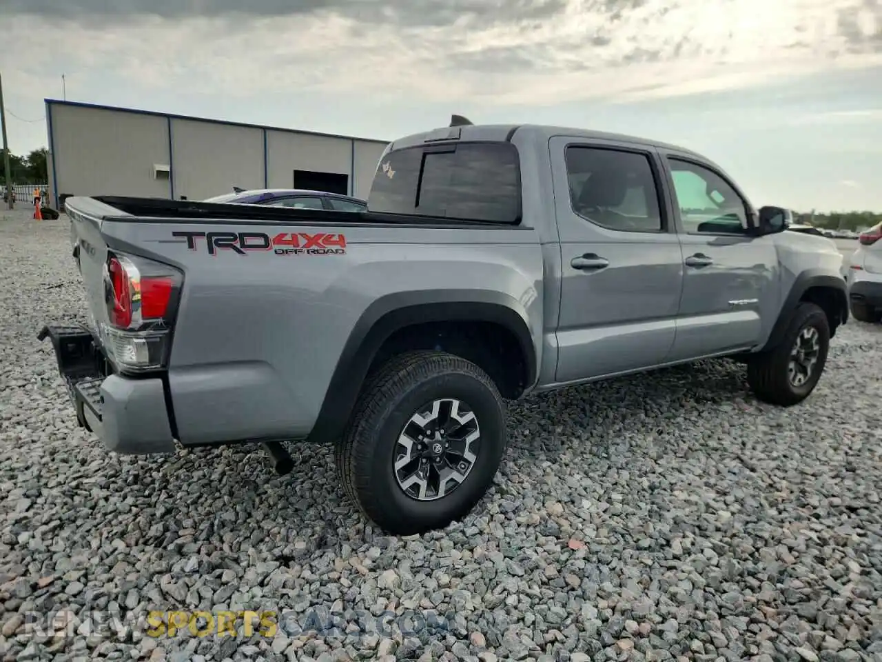 3 fotografías del automóvil dañado 3TYCZ5AN4MT011925 TOYOTA TACOMA 2021