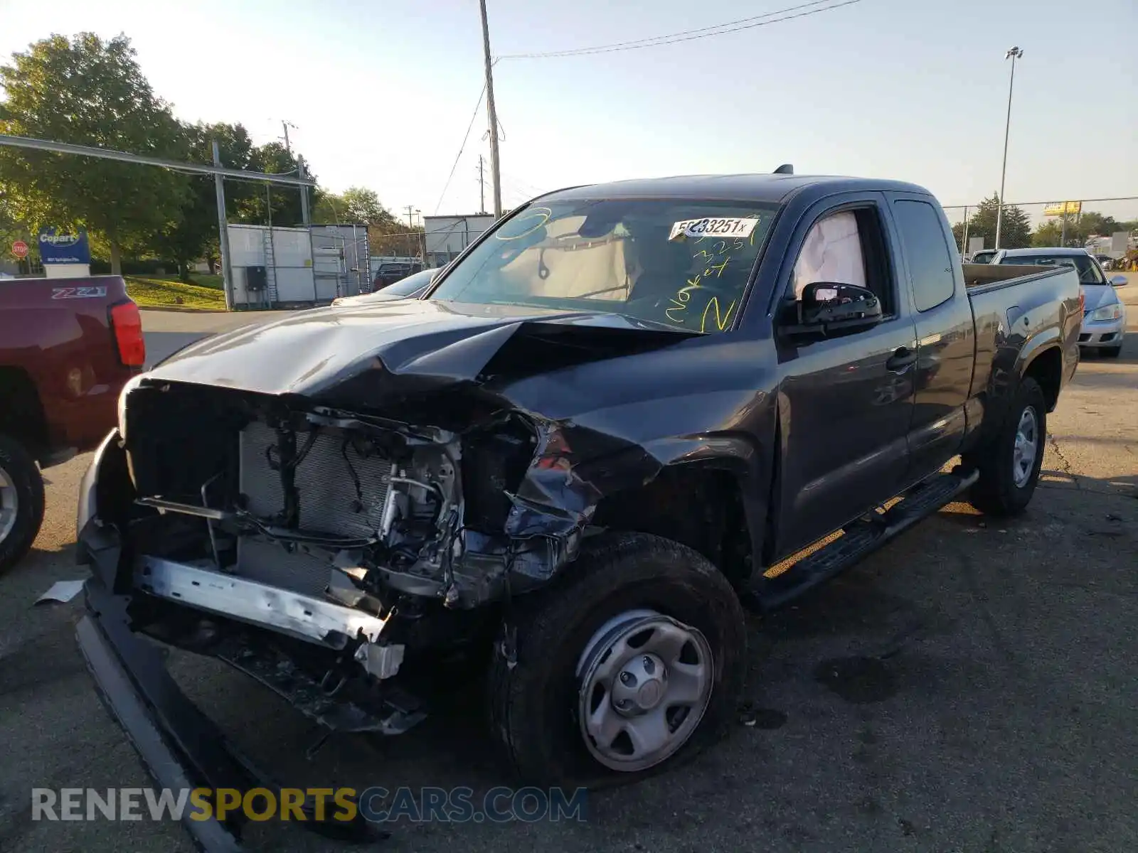 2 fotografías del automóvil dañado 3TYRX5GN2MT020131 TOYOTA TACOMA 2021
