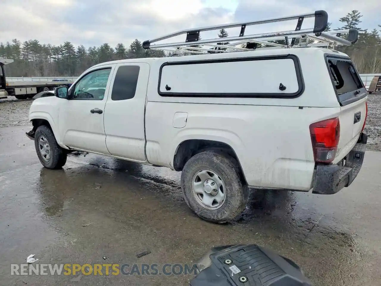 2 Photograph of a damaged car 3TYRX5GN5MT028644 TOYOTA TACOMA 2021