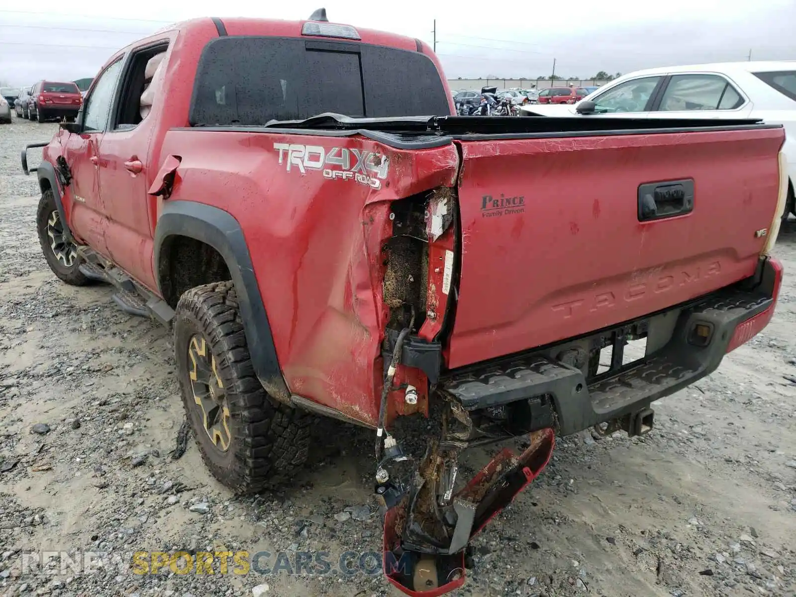 3 Photograph of a damaged car 5TFCZ5AN6MX252536 TOYOTA TACOMA 2021
