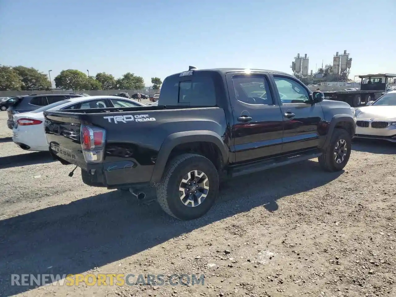 3 Photograph of a damaged car 3TMAZ5CN2PM205129 TOYOTA TACOMA 2023