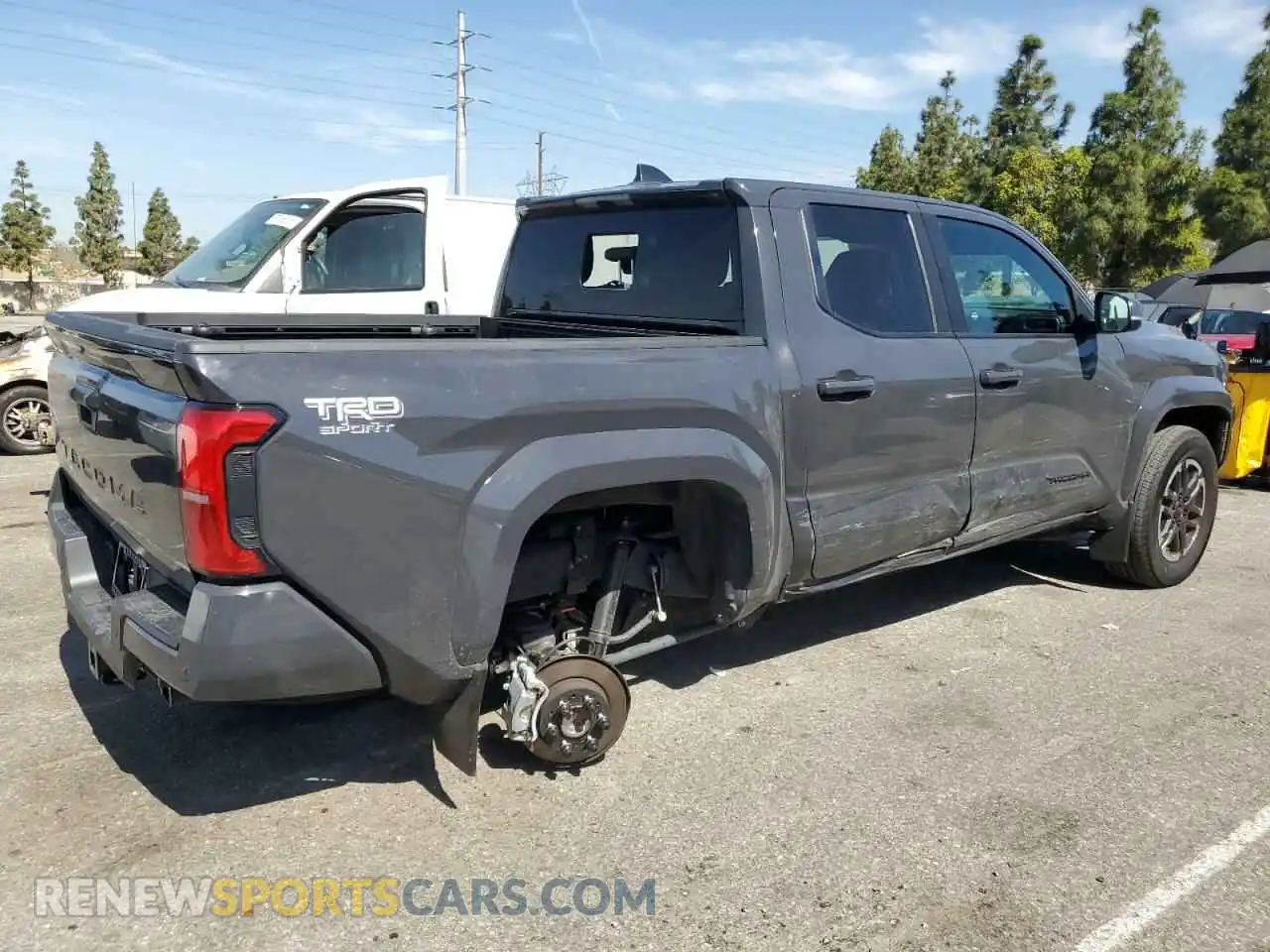 3 Фотография поврежденного автомобиля 3TMKB5FN2RM005486 TOYOTA TACOMA 2024