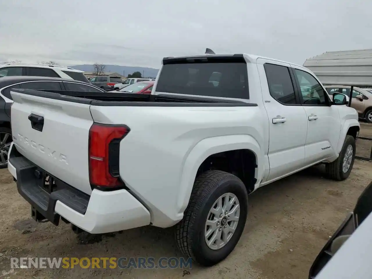 3 fotografías del automóvil dañado 3TMKB5FN2RM012616 TOYOTA TACOMA 2024