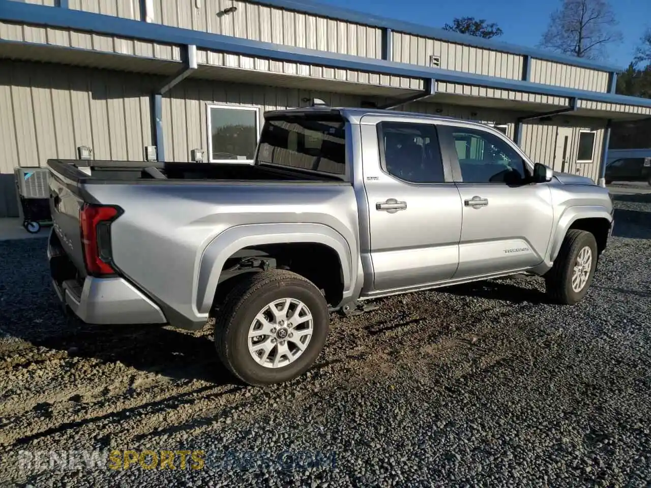 3 Фотография поврежденного автомобиля 3TMKB5FN2RM021669 TOYOTA TACOMA 2024