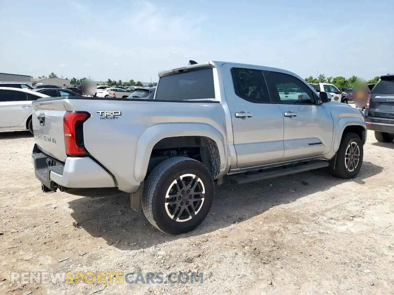 3 Фотография поврежденного автомобиля 3TMKB5FN3RM001382 TOYOTA TACOMA 2024
