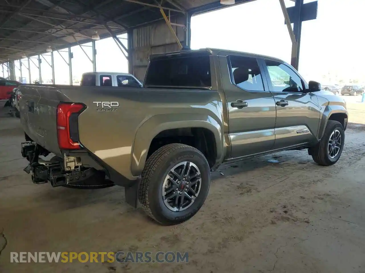 3 Фотография поврежденного автомобиля 3TMKB5FN3RM017663 TOYOTA TACOMA 2024