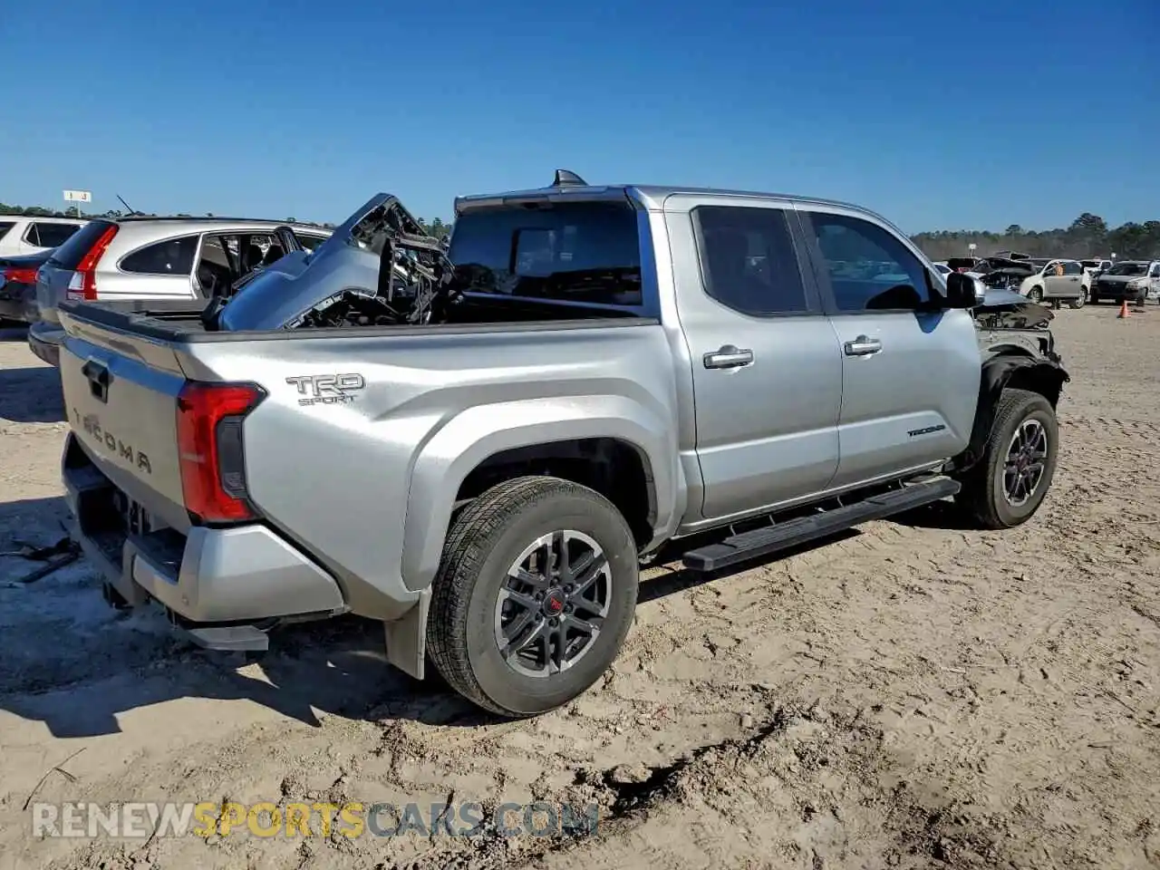 3 Фотография поврежденного автомобиля 3TMKB5FN4RM009359 TOYOTA TACOMA 2024