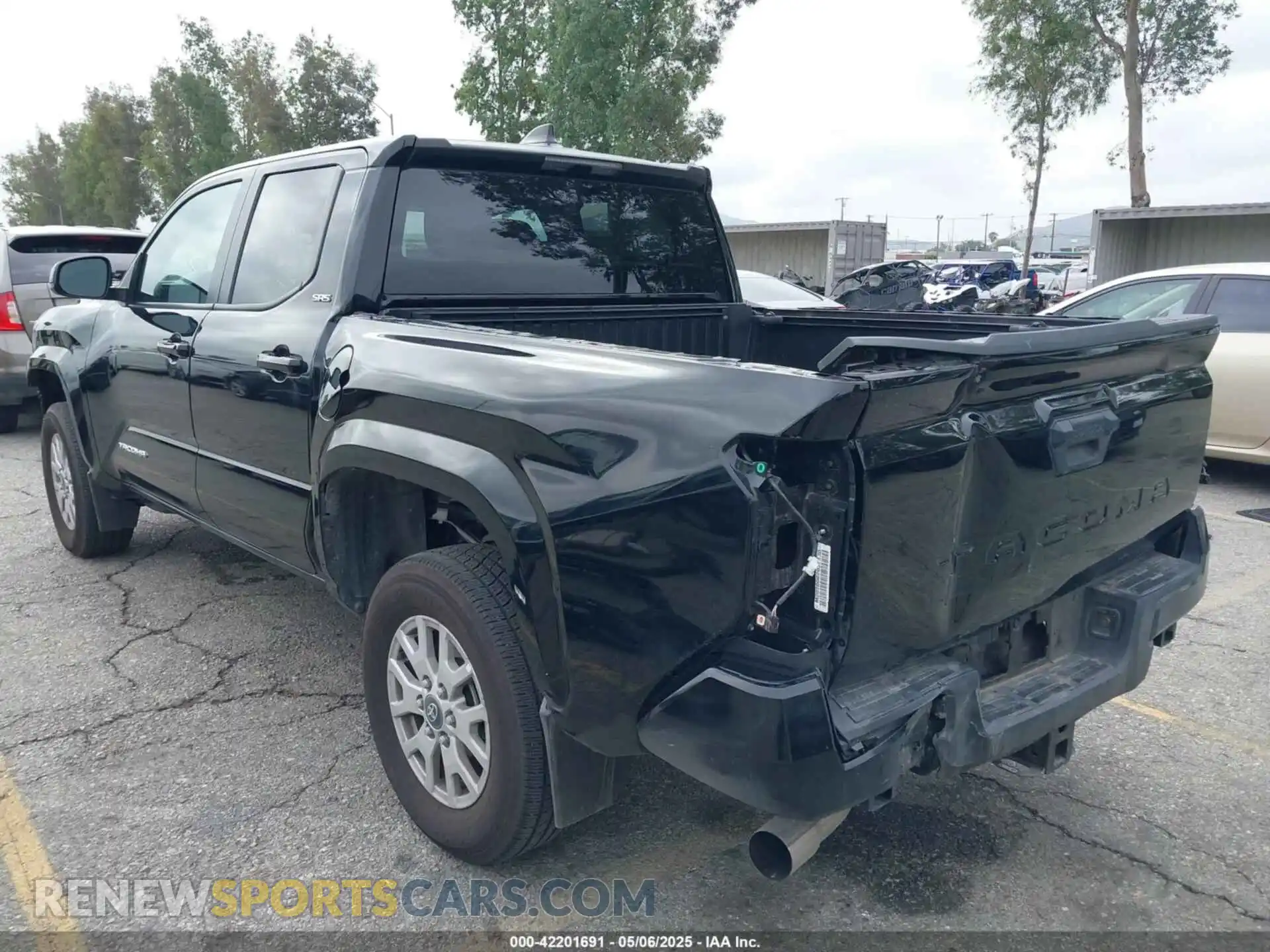 3 Photograph of a damaged car 3TMKB5FN5RM006647 TOYOTA TACOMA 2024