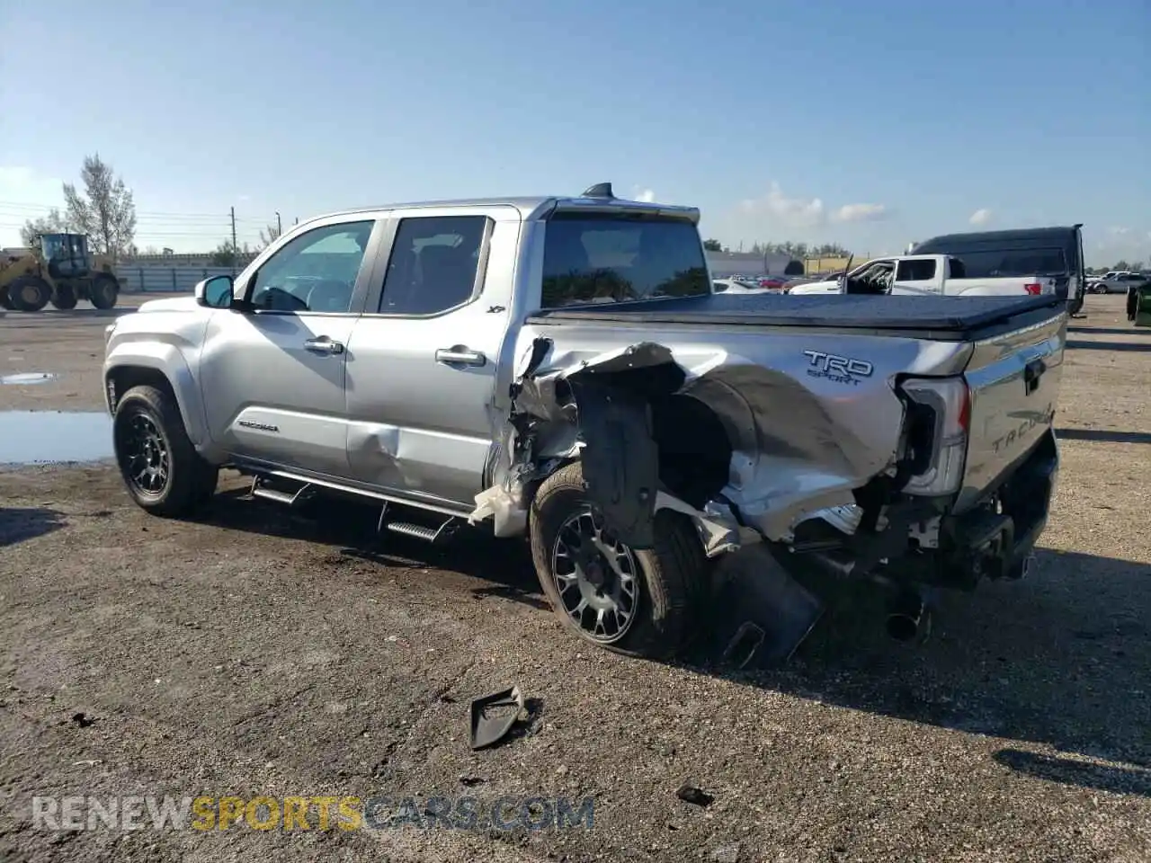 2 Фотография поврежденного автомобиля 3TMKB5FN6RM002316 TOYOTA TACOMA 2024