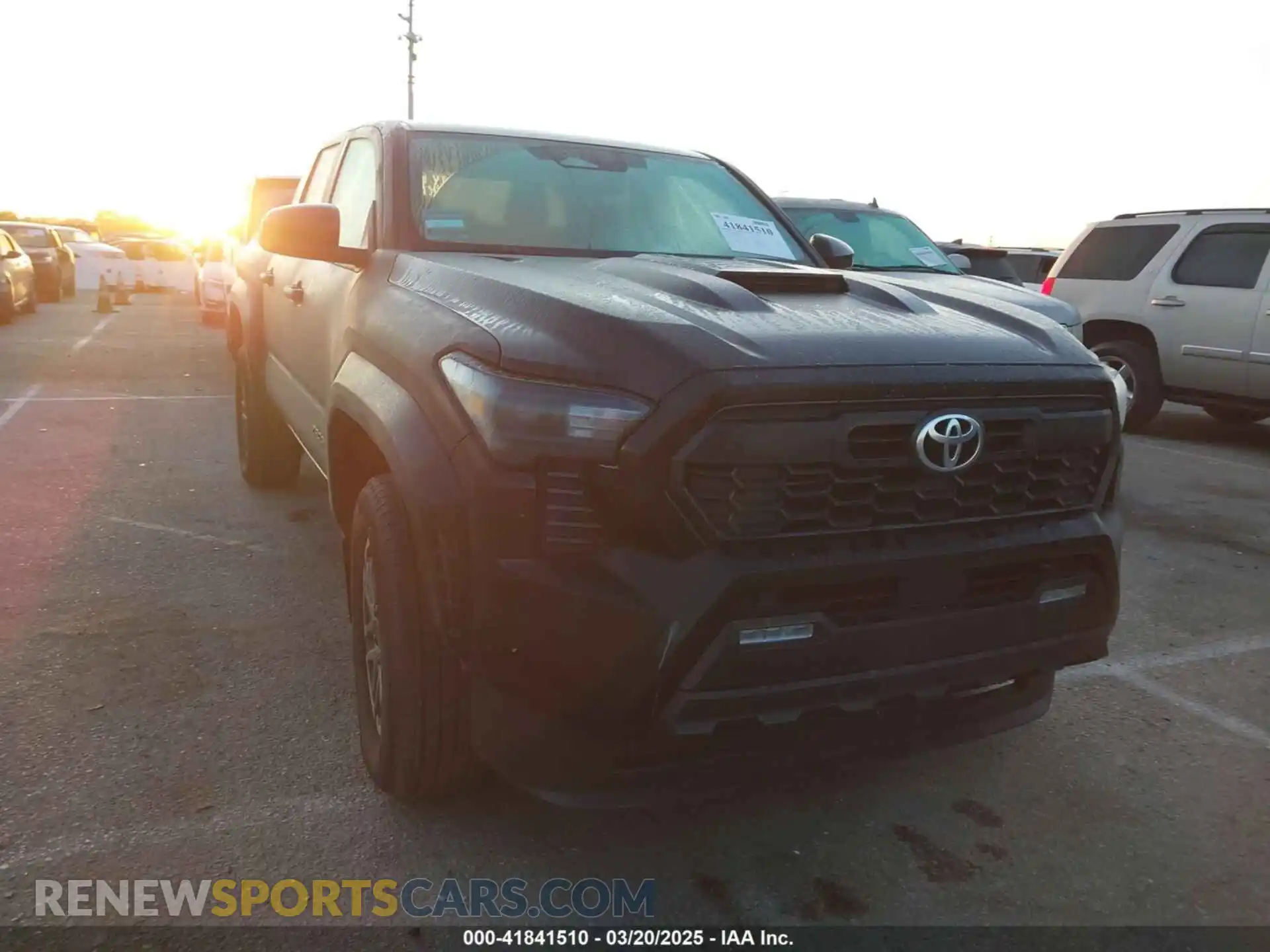 1 Фотография поврежденного автомобиля 3TMKB5FN8RM002575 TOYOTA TACOMA 2024