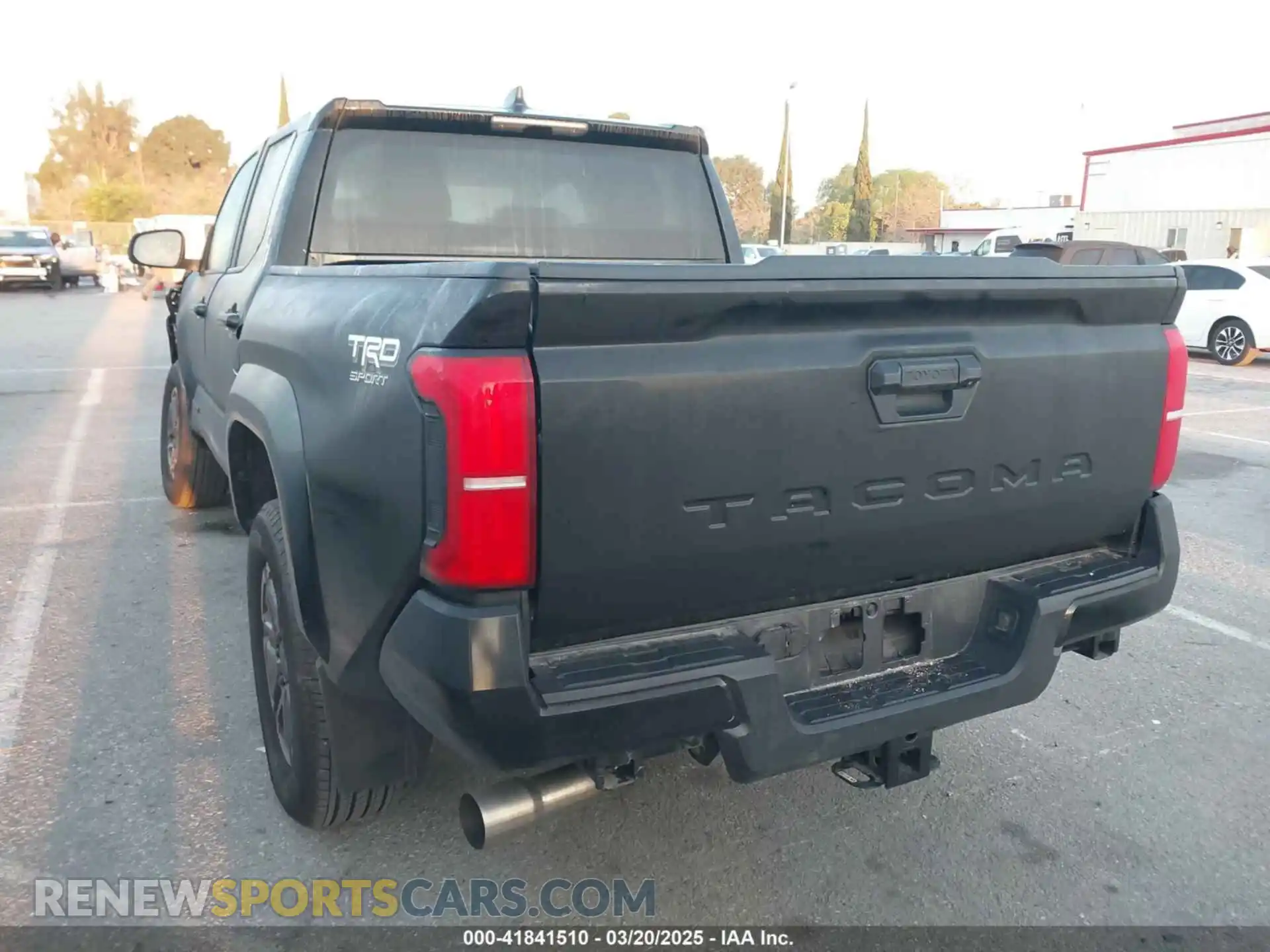 3 Фотография поврежденного автомобиля 3TMKB5FN8RM002575 TOYOTA TACOMA 2024
