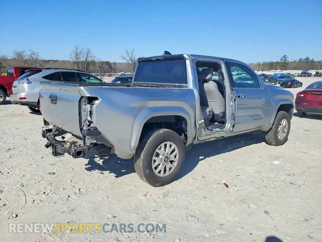 3 fotografías del automóvil dañado 3TMKB5FN9RM021135 TOYOTA TACOMA 2024