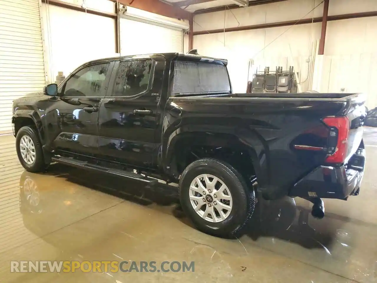 2 Фотография поврежденного автомобиля 3TMKB5FNXRM008264 TOYOTA TACOMA 2024