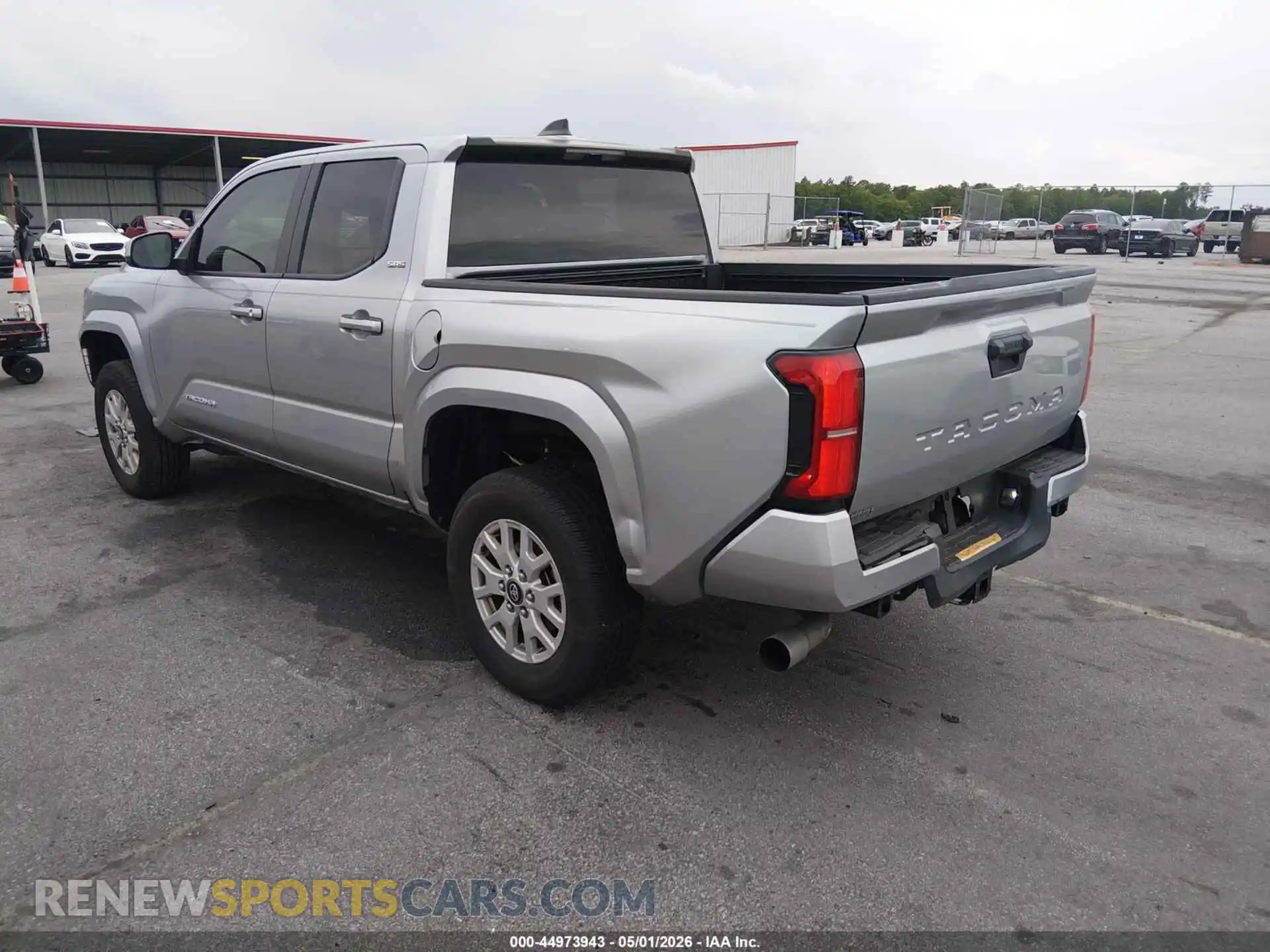 3 fotografías del automóvil dañado 3TYKB5FN3RT013004 TOYOTA TACOMA 2024