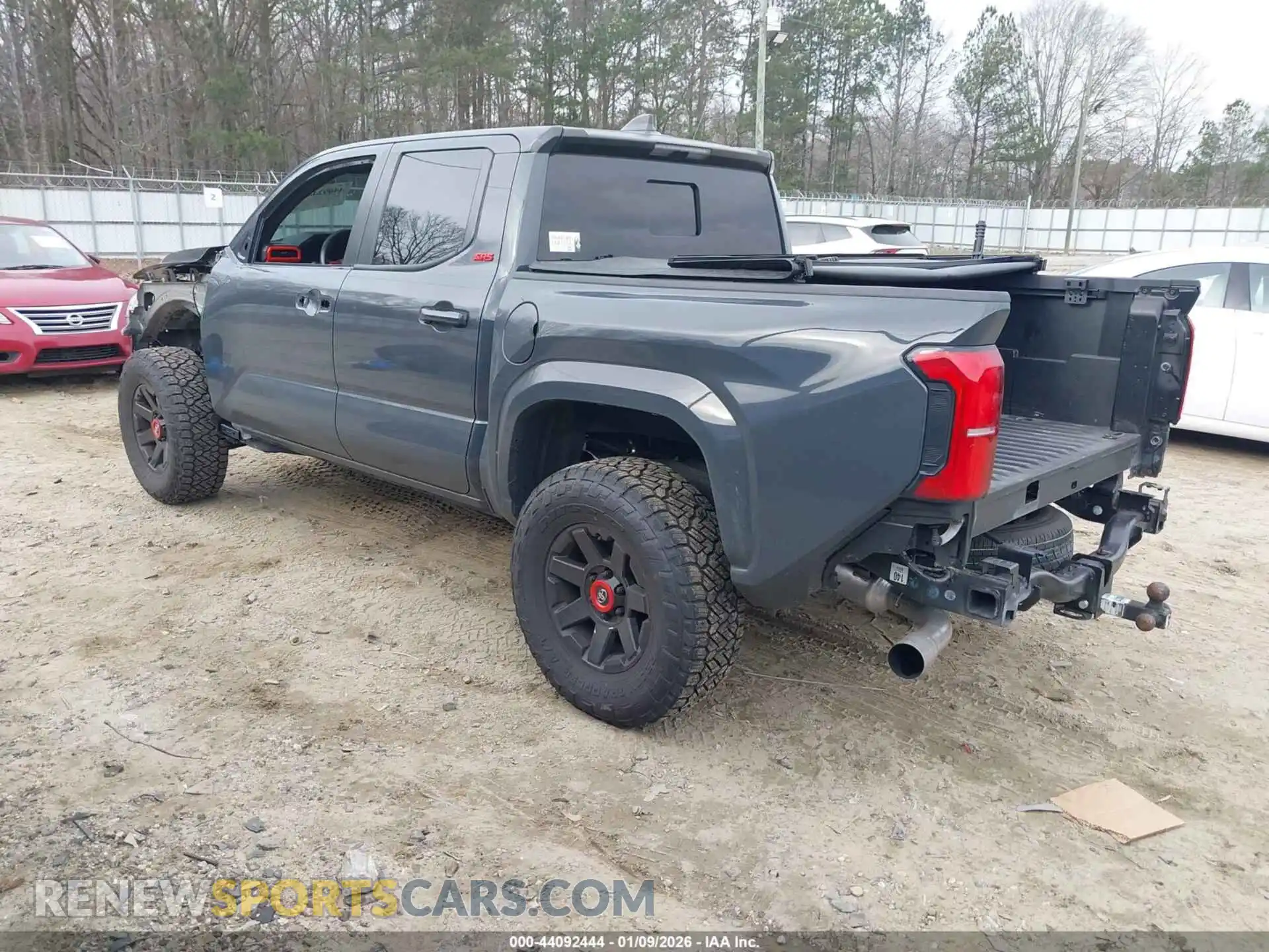 3 Фотография поврежденного автомобиля 3TYKB5FN8RT005836 TOYOTA TACOMA 2024