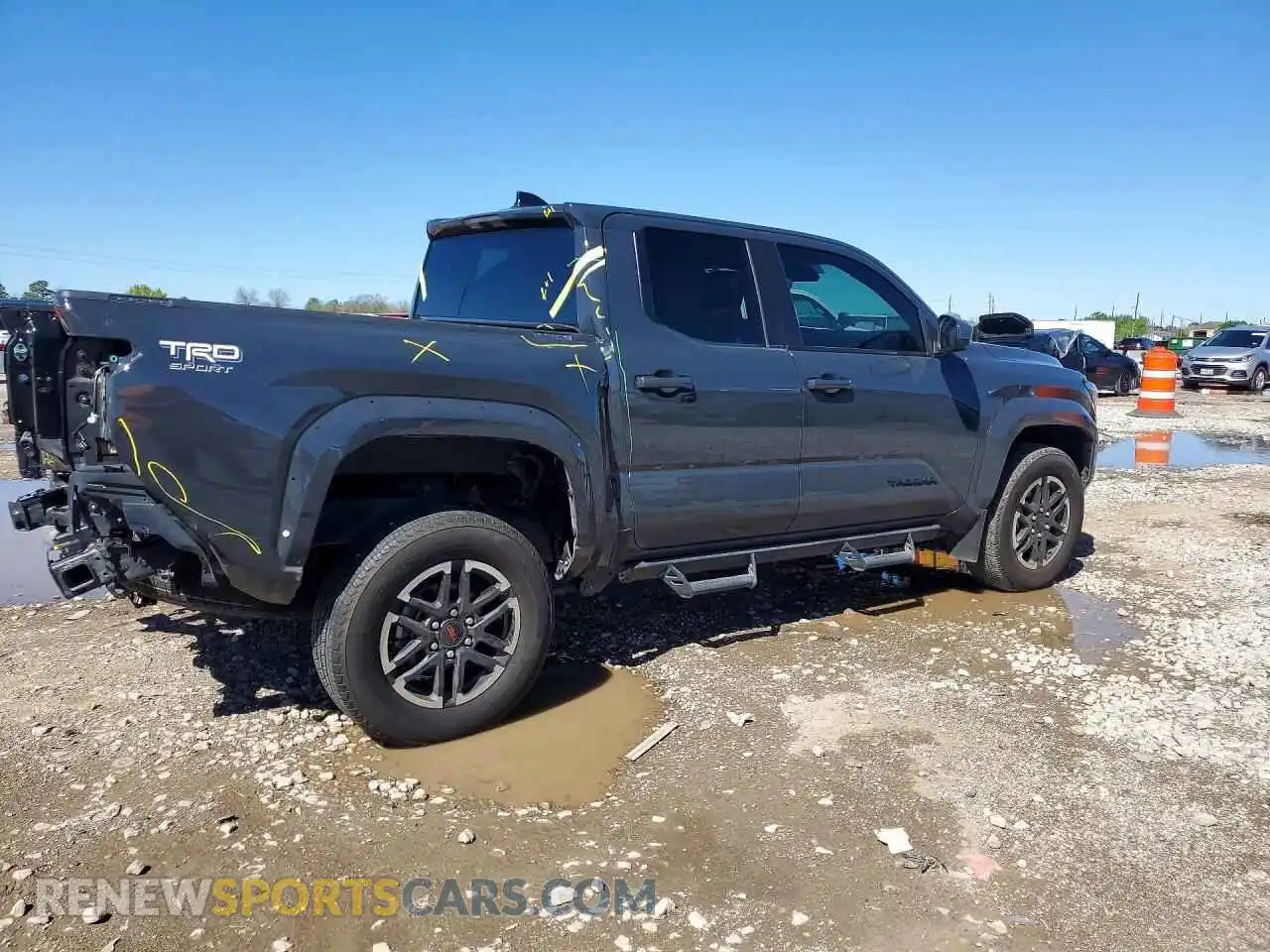 3 fotografías del automóvil dañado 3TYKB5FNXRT011850 TOYOTA TACOMA 2024