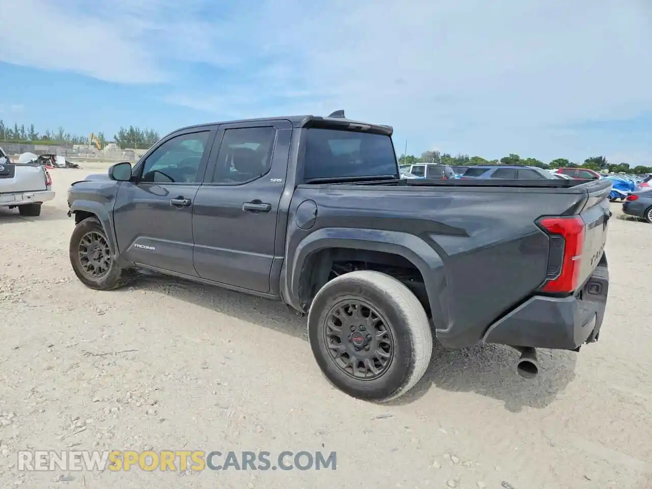2 Фотография поврежденного автомобиля 3TMKB5FN1SM045368 TOYOTA TACOMA 2025