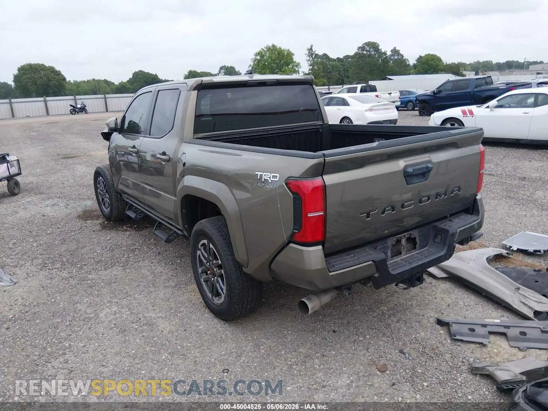 3 Фотография поврежденного автомобиля 3TMKB5FN4SM030833 TOYOTA TACOMA 2025