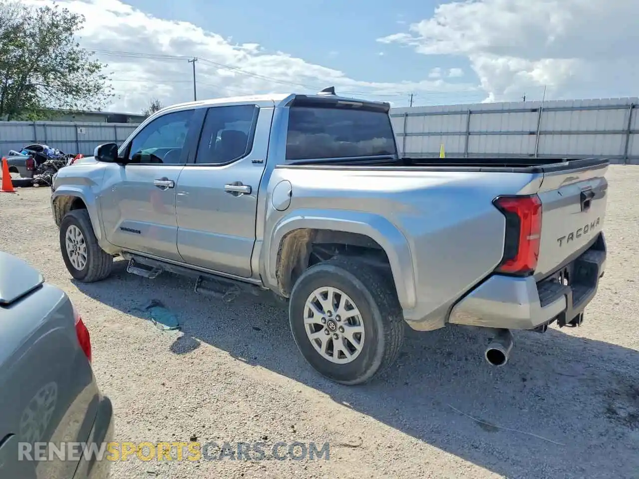 2 Photograph of a damaged car 3TMKB5FN5SM030985 TOYOTA TACOMA 2025