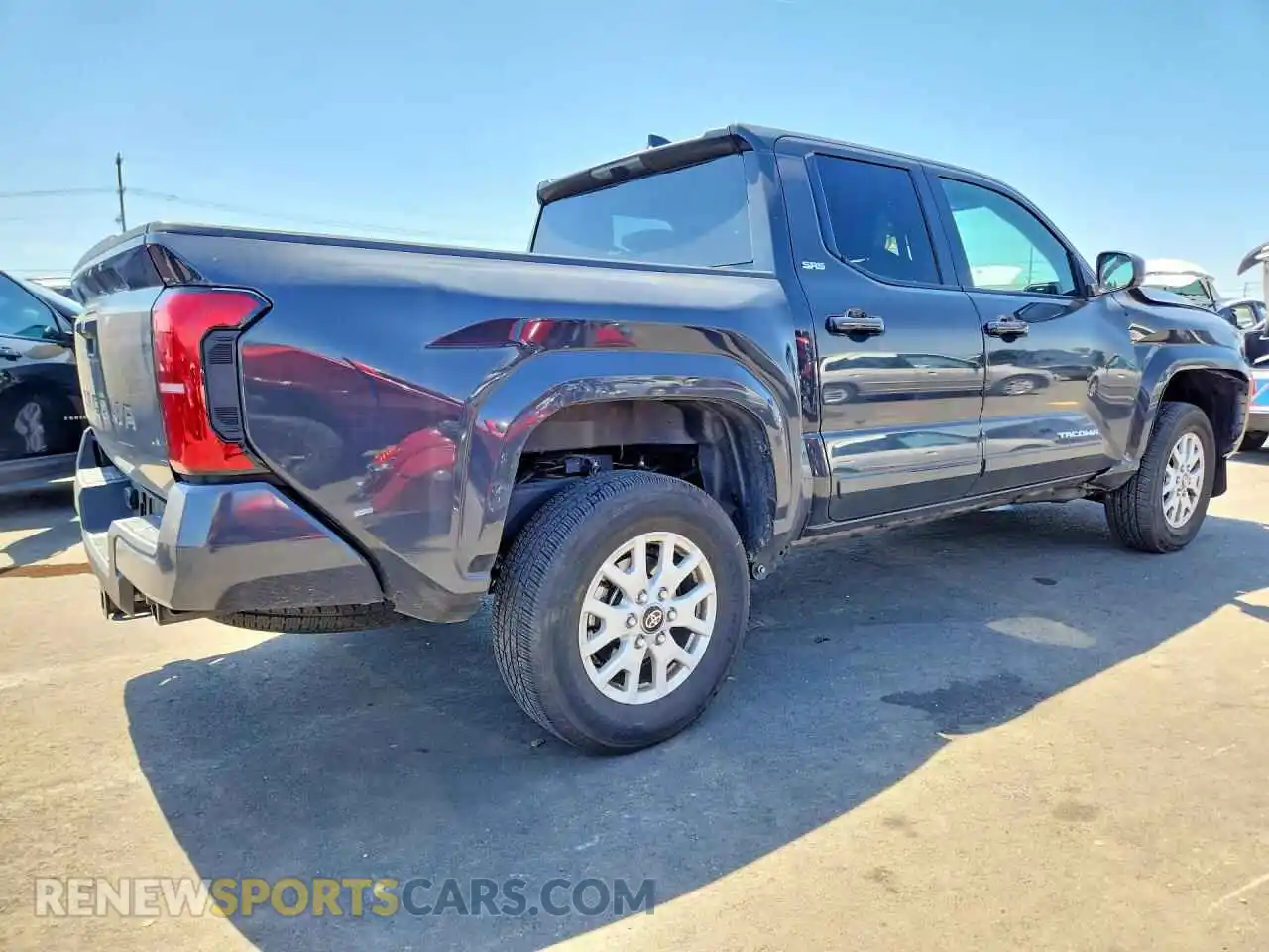 3 Фотография поврежденного автомобиля 3TMKB5FN7SM028798 TOYOTA TACOMA 2025
