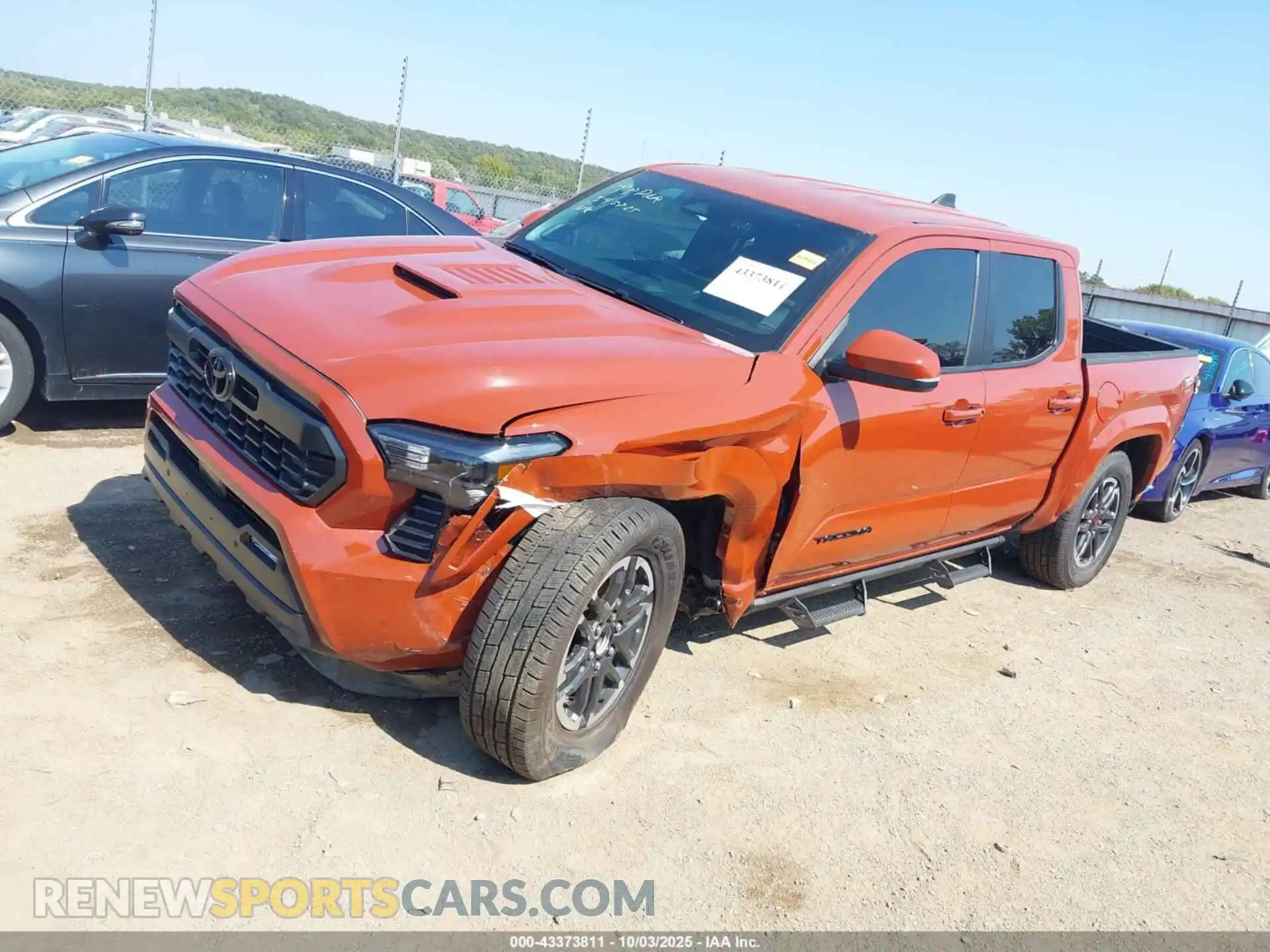 2 Photograph of a damaged car 3TMKB5FN7SM036657 TOYOTA TACOMA 2025