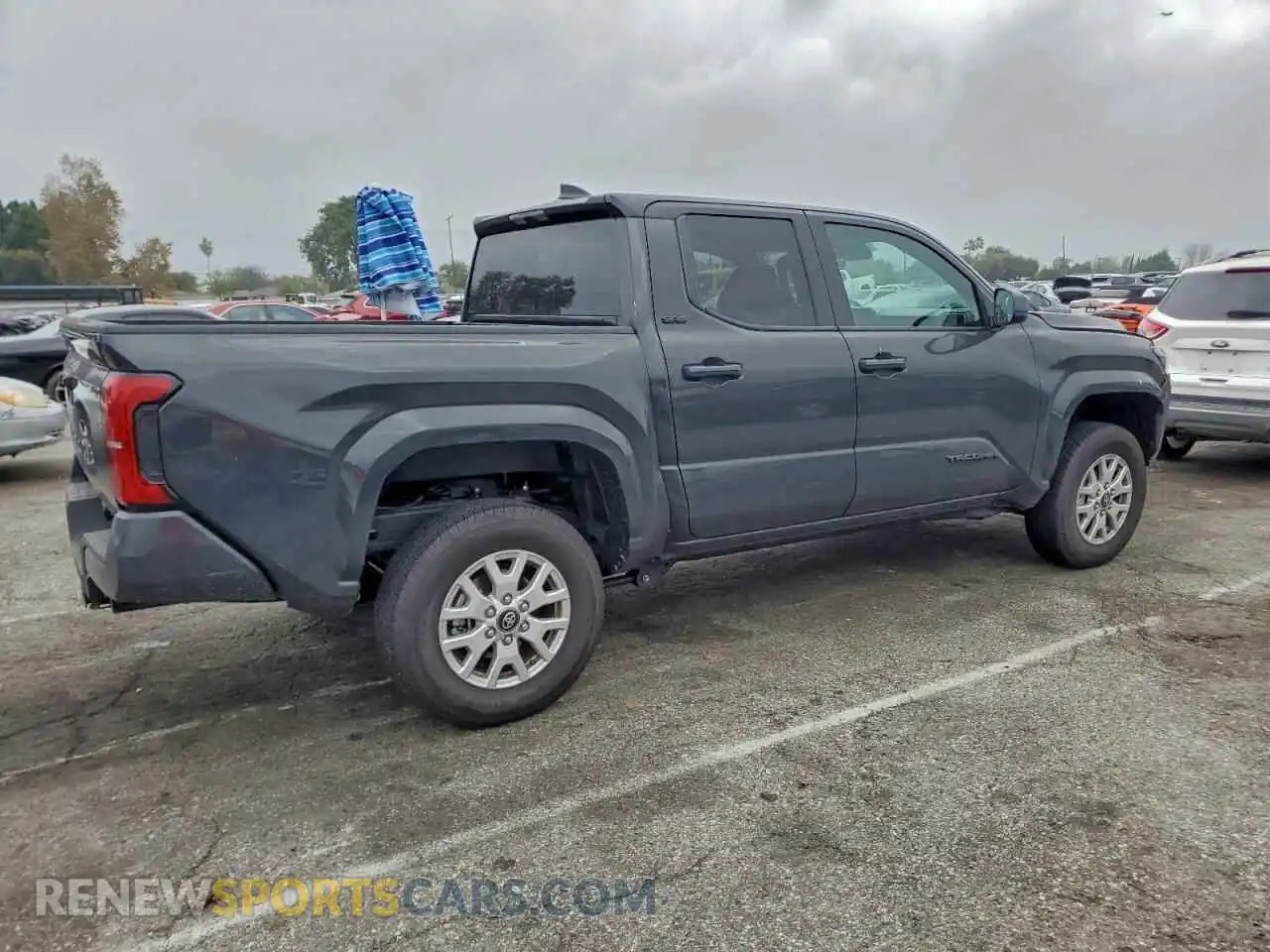 3 Фотография поврежденного автомобиля 3TMKB5FN9SM032710 TOYOTA TACOMA 2025