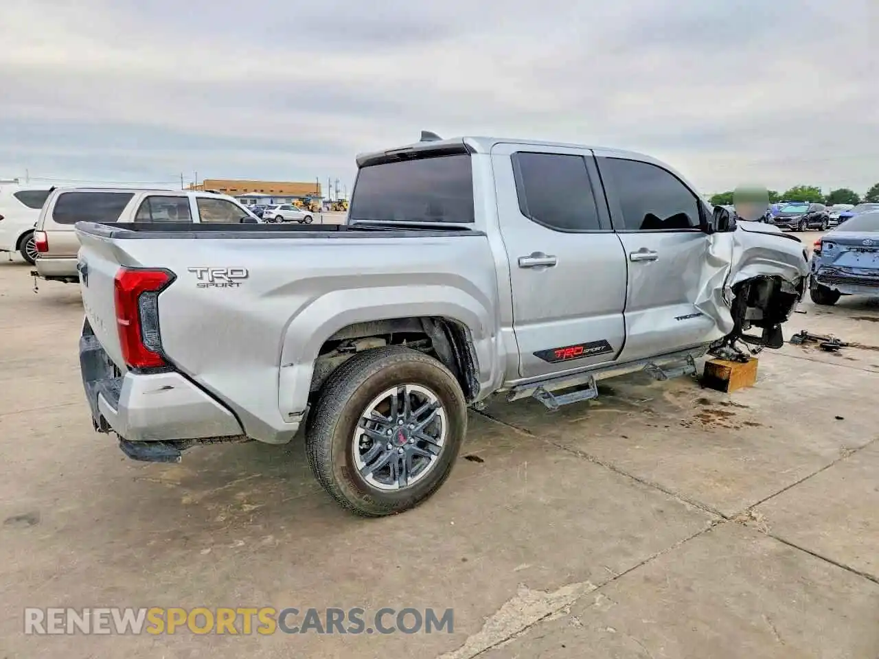 3 fotografías del automóvil dañado 3TYKB5FN0ST017646 TOYOTA TACOMA 2025