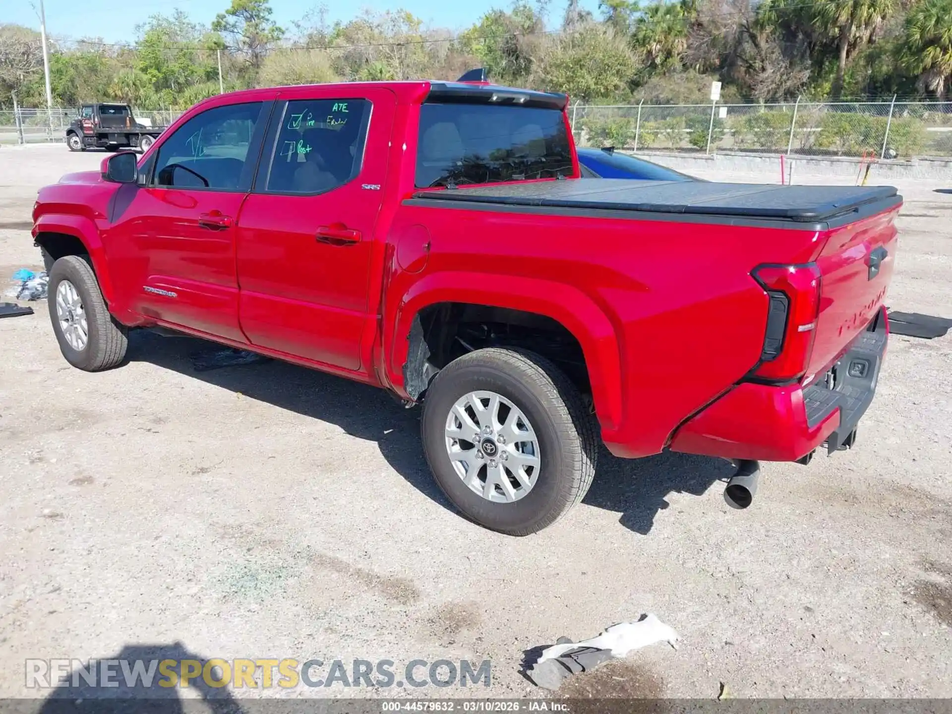 3 Photograph of a damaged car 3TYKB5FN2ST026123 TOYOTA TACOMA 2025