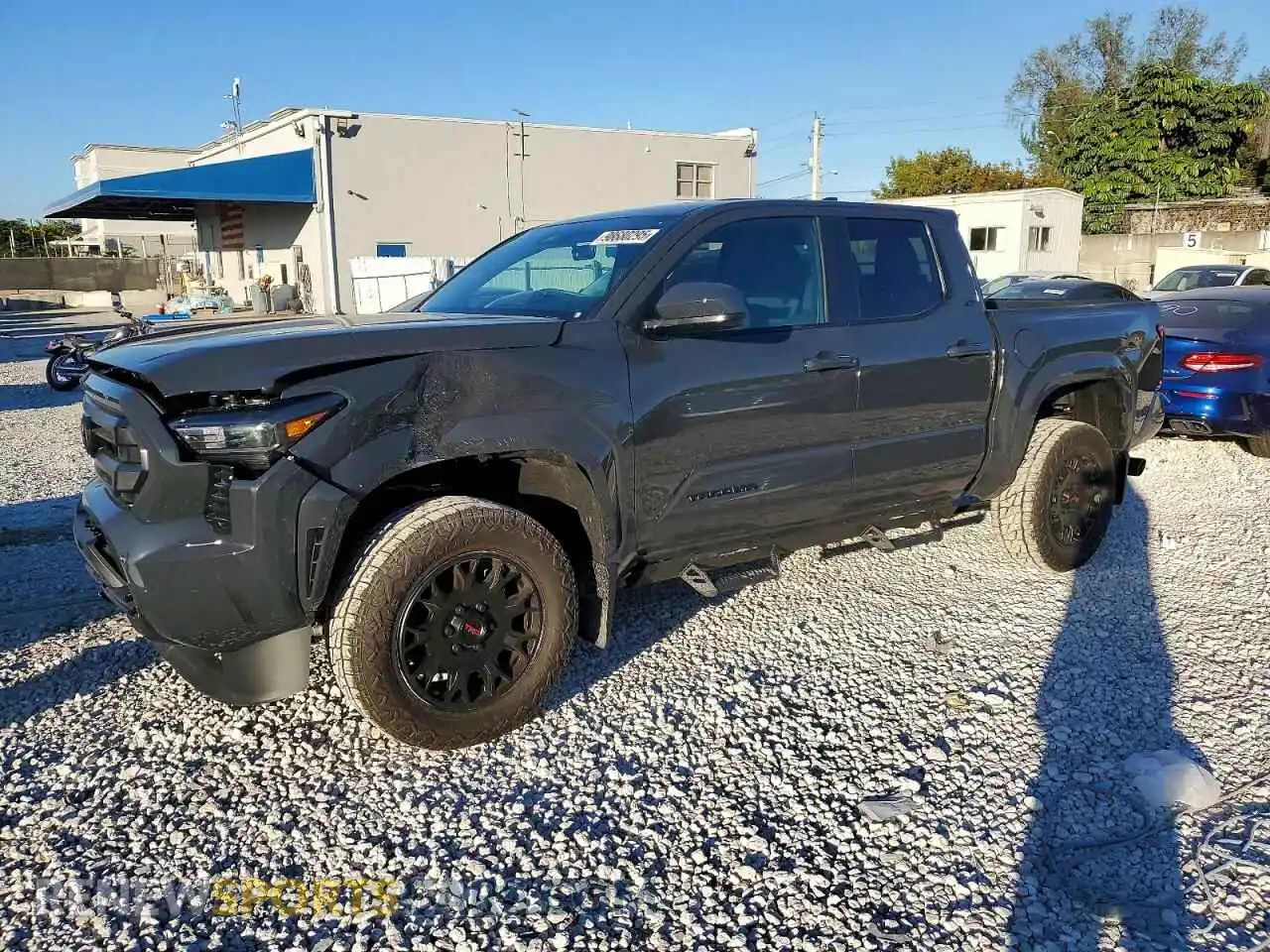 1 fotografías del automóvil dañado 3TYKB5FN2ST028633 TOYOTA TACOMA 2025