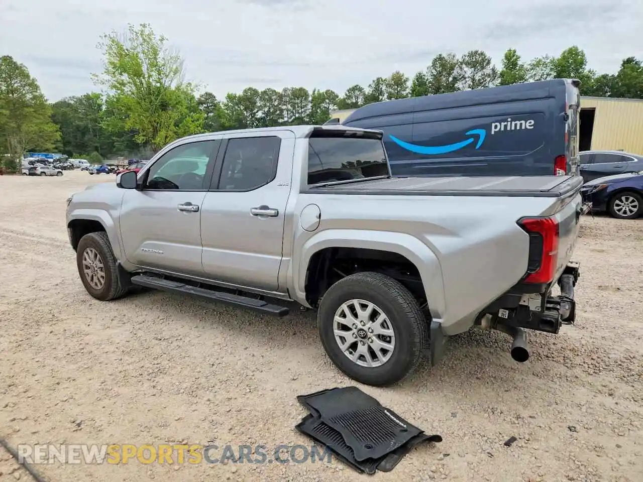 2 Photograph of a damaged car 3TYKB5FN4ST023529 TOYOTA TACOMA 2025