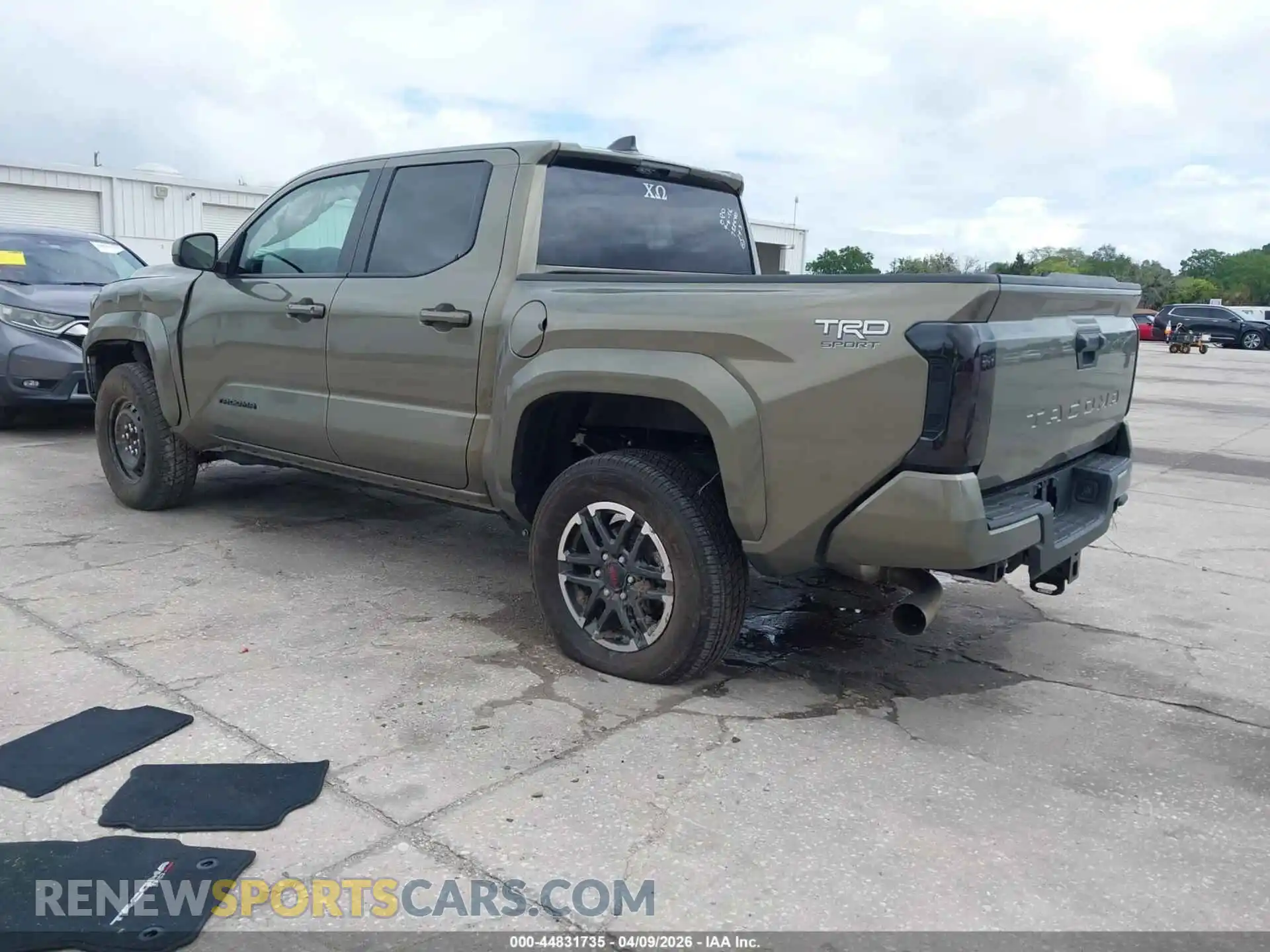 3 fotografías del automóvil dañado 3TYKB5FN5ST019490 TOYOTA TACOMA 2025