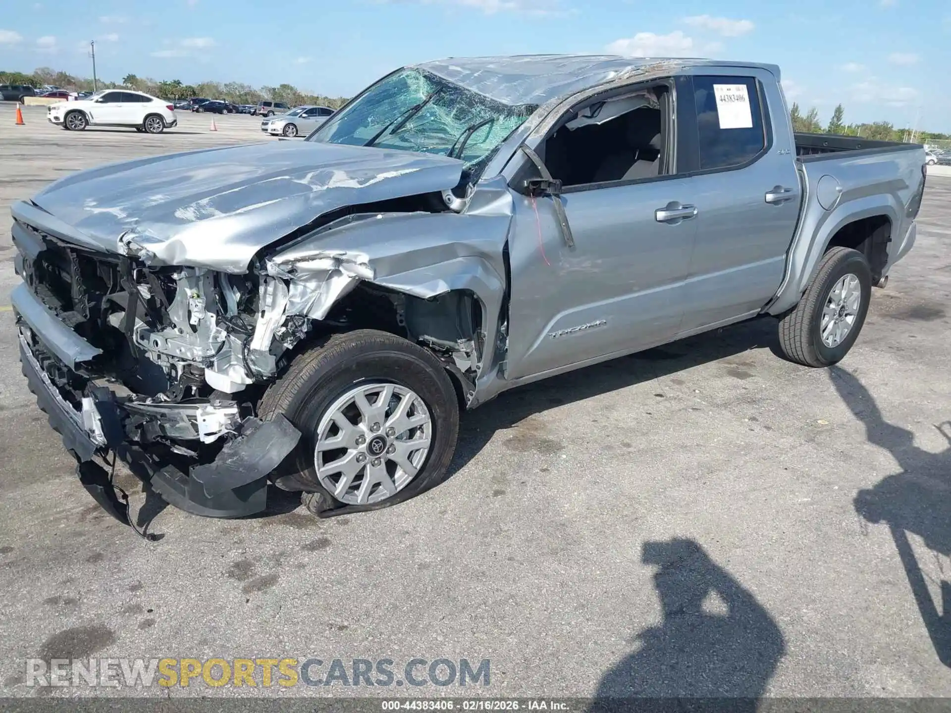 2 Photograph of a damaged car 3TYKB5FN6ST022687 TOYOTA TACOMA 2025