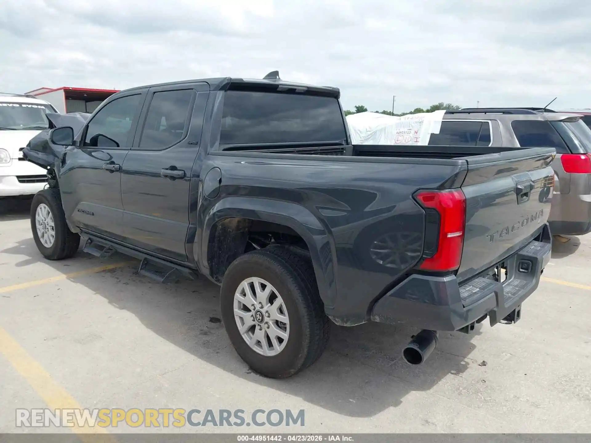 3 Photograph of a damaged car 3TYKB5FN6ST030269 TOYOTA TACOMA 2025