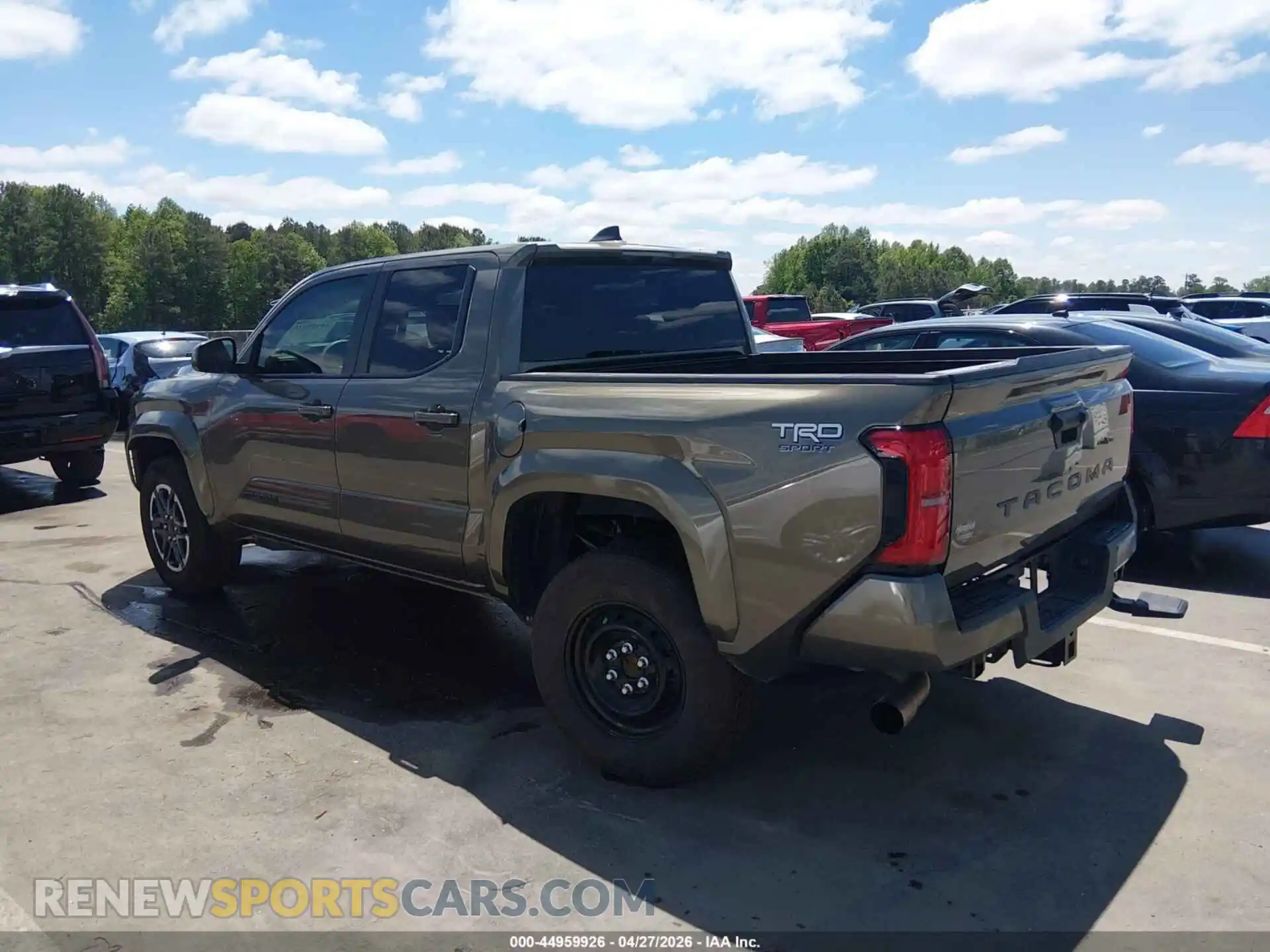 3 fotografías del automóvil dañado 3TYKB5FN7ST024769 TOYOTA TACOMA 2025