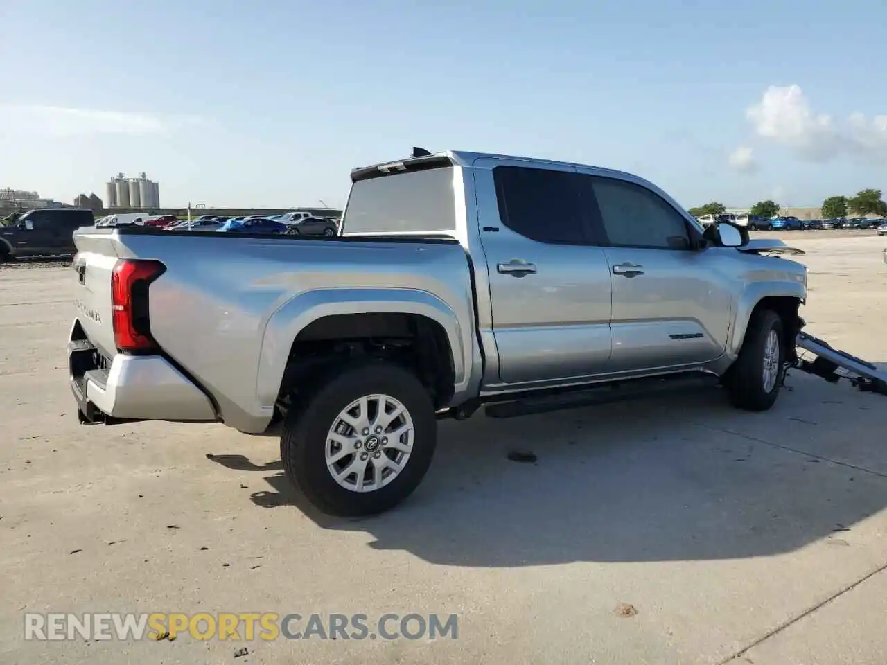 3 Photograph of a damaged car 3TYKB5FN8ST017443 TOYOTA TACOMA 2025