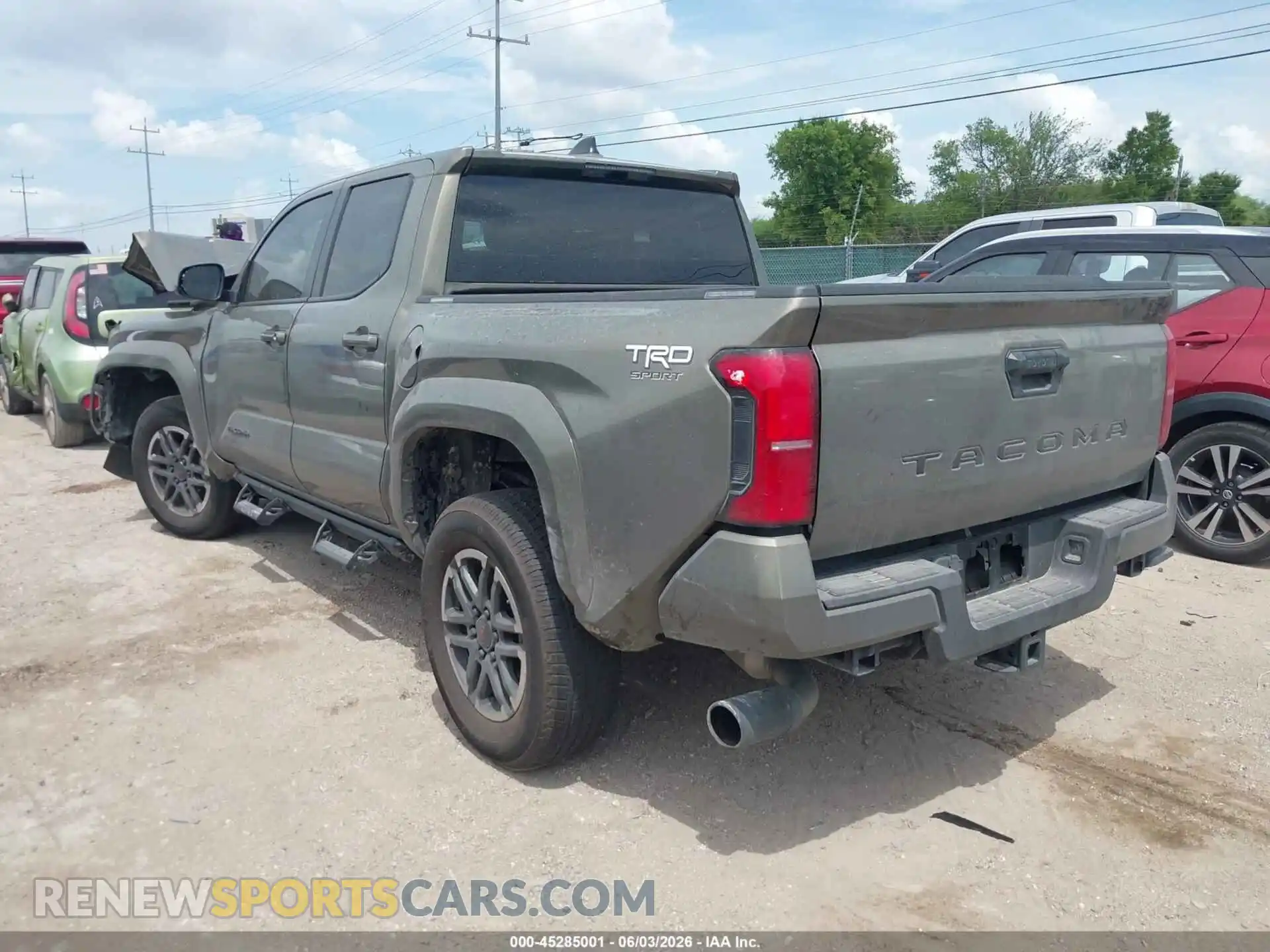 3 fotografías del automóvil dañado 3TMKB5FN8TM061763 TOYOTA TACOMA 2026