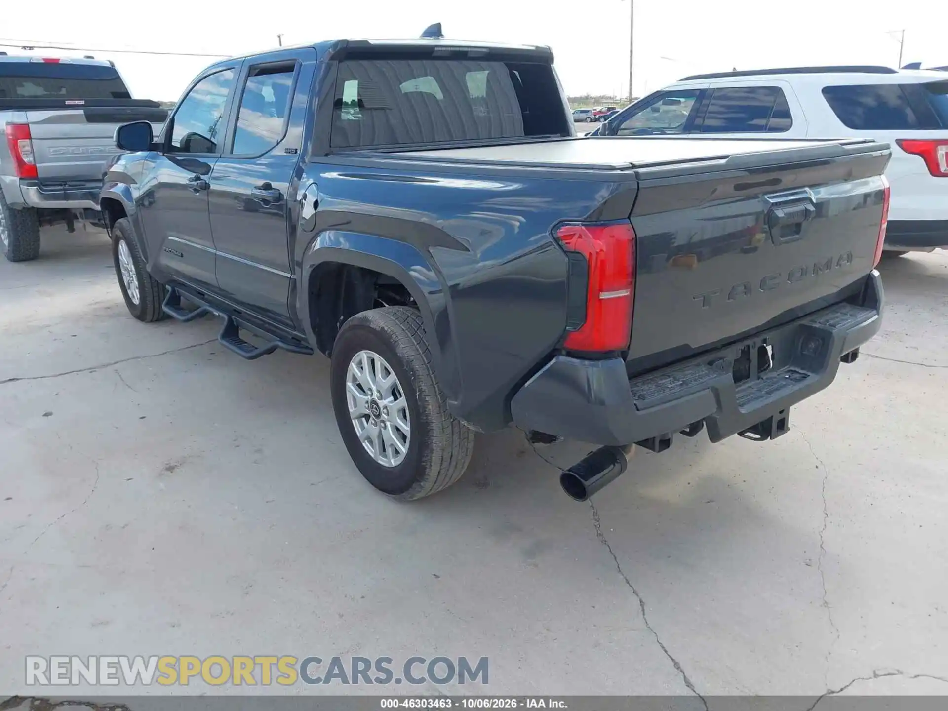 3 Фотография поврежденного автомобиля 3TMKB5FN8TM069622 TOYOTA TACOMA 2026
