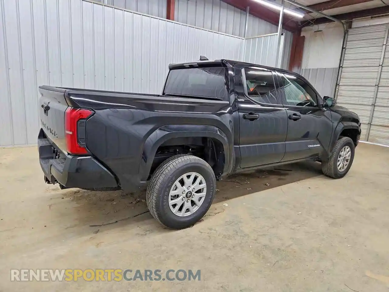 3 Фотография поврежденного автомобиля 3TMKB5FN8TM072052 TOYOTA TACOMA 2026