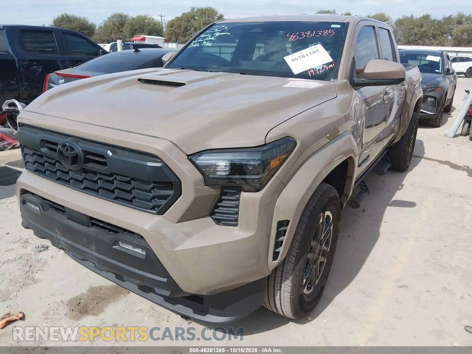 2 fotografías del automóvil dañado 3TMKB5FN9TM061898 TOYOTA TACOMA 2026