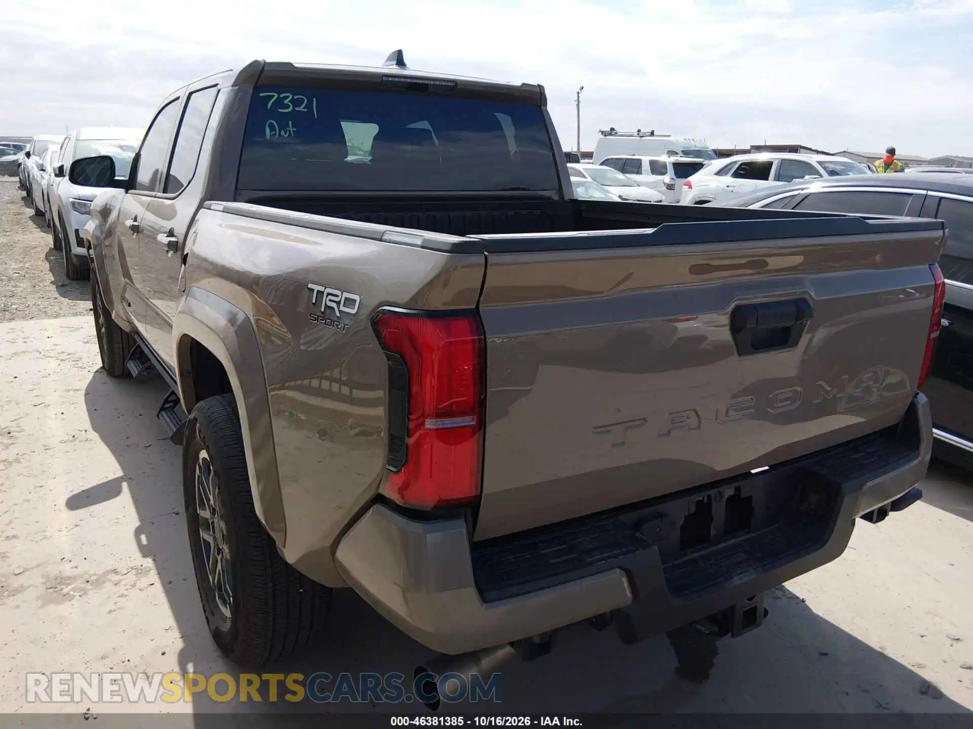 3 fotografías del automóvil dañado 3TMKB5FN9TM061898 TOYOTA TACOMA 2026