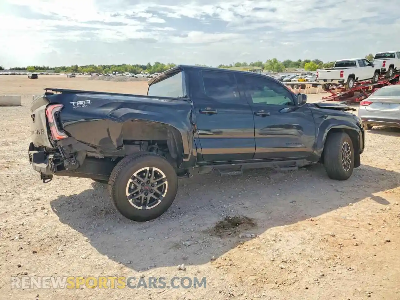 3 Фотография поврежденного автомобиля 3TMKB5FNXTM065541 TOYOTA TACOMA 2026