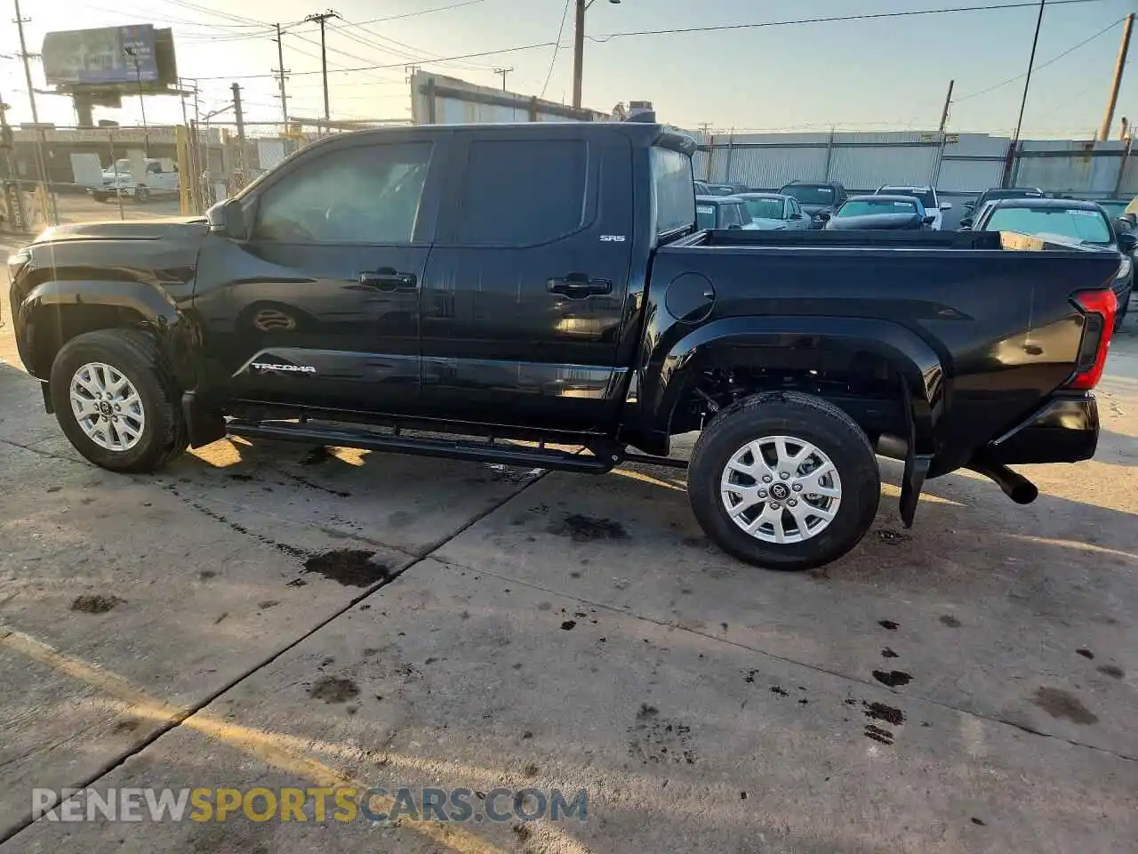 2 fotografías del automóvil dañado 3TMKB5FNXTM066155 TOYOTA TACOMA 2026