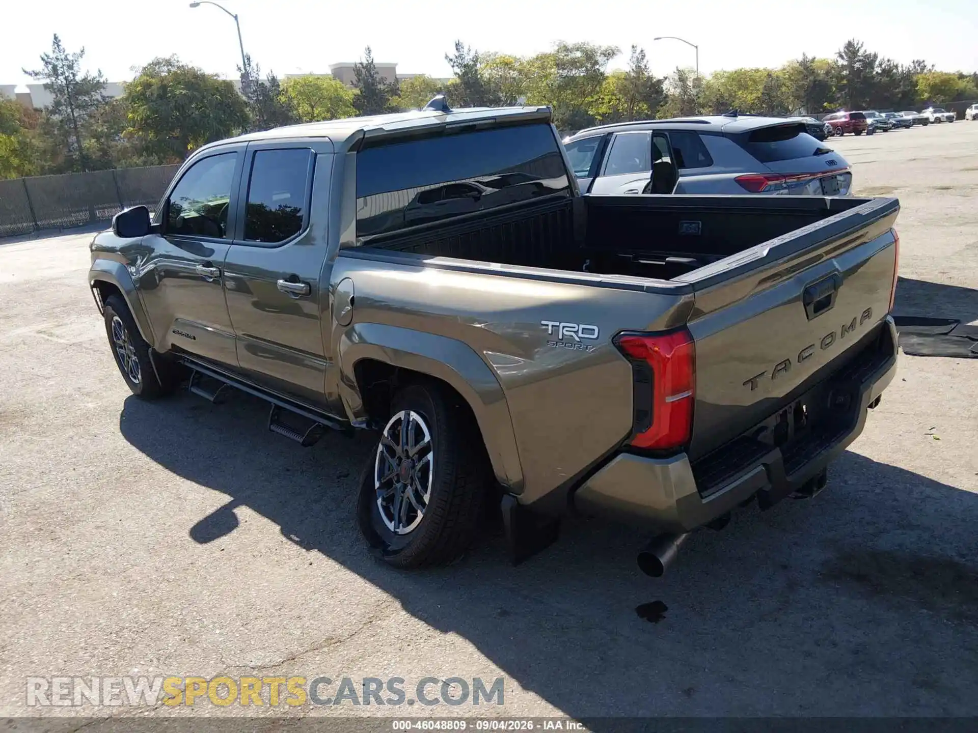3 fotografías del automóvil dañado 3TMKB5FNXTM070724 TOYOTA TACOMA 2026