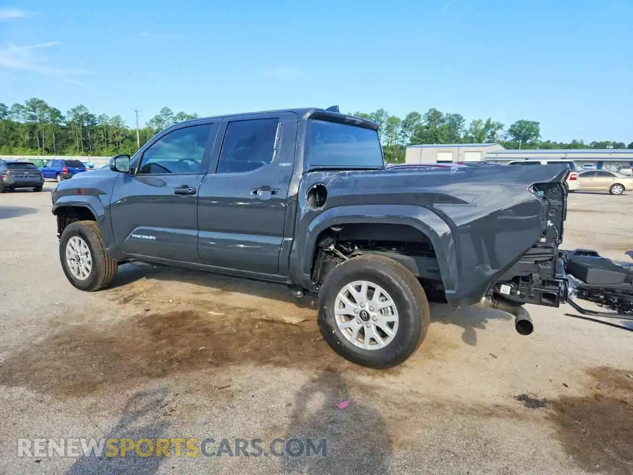 2 fotografías del automóvil dañado 3TYKB5FN9TT035810 TOYOTA TACOMA 2026