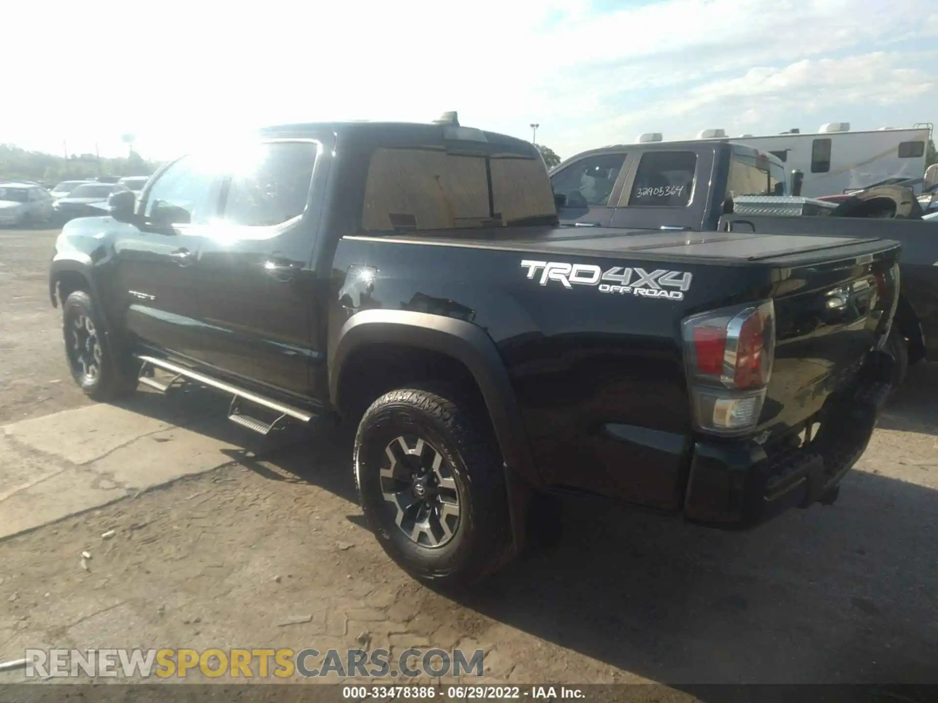 3 fotografías del automóvil dañado 3TMCZ5AN3MM392047 TOYOTA TACOMA 4WD 2021
