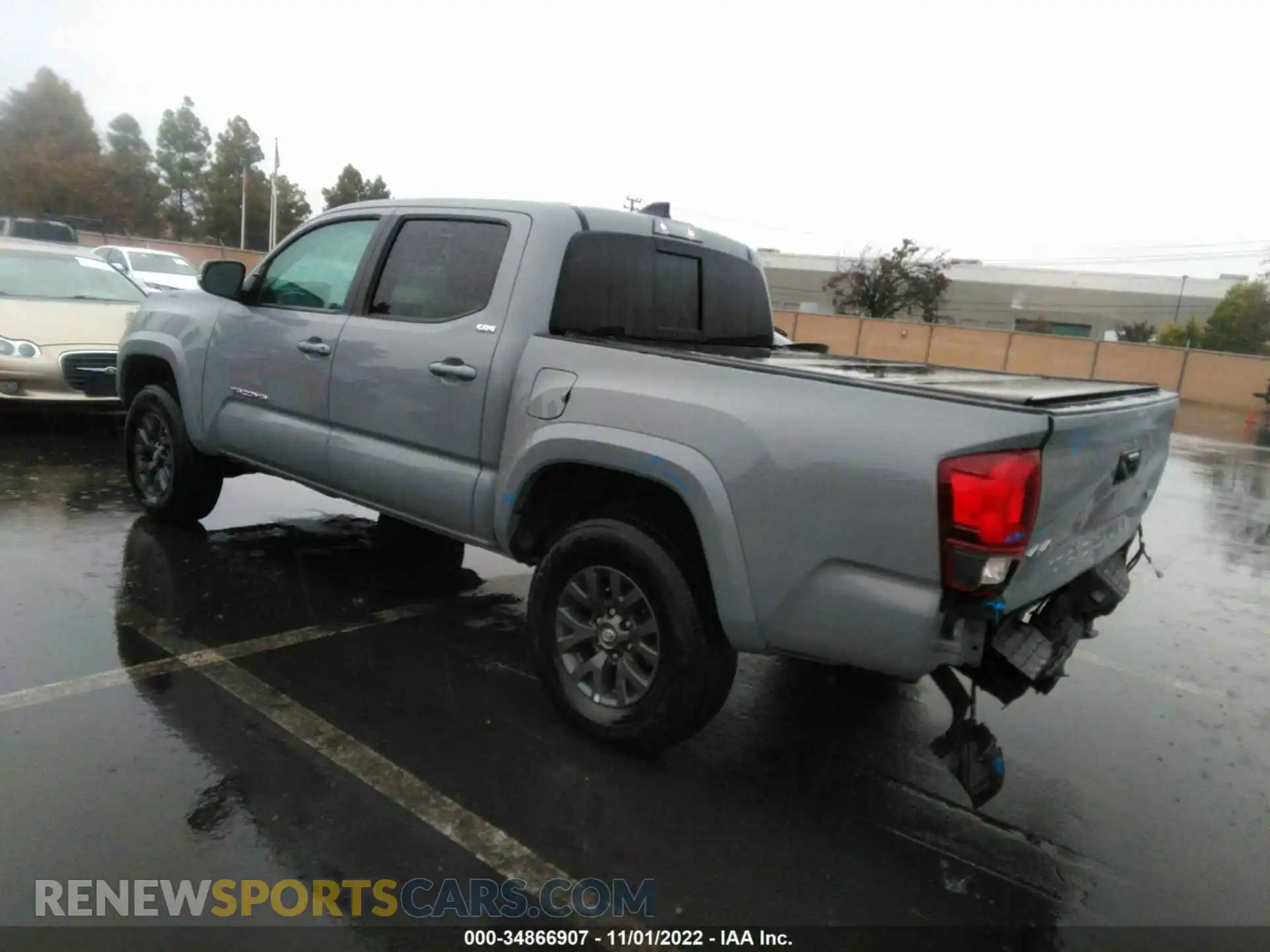 3 Фотография поврежденного автомобиля 3TMCZ5AN5MM427493 TOYOTA TACOMA 4WD 2021