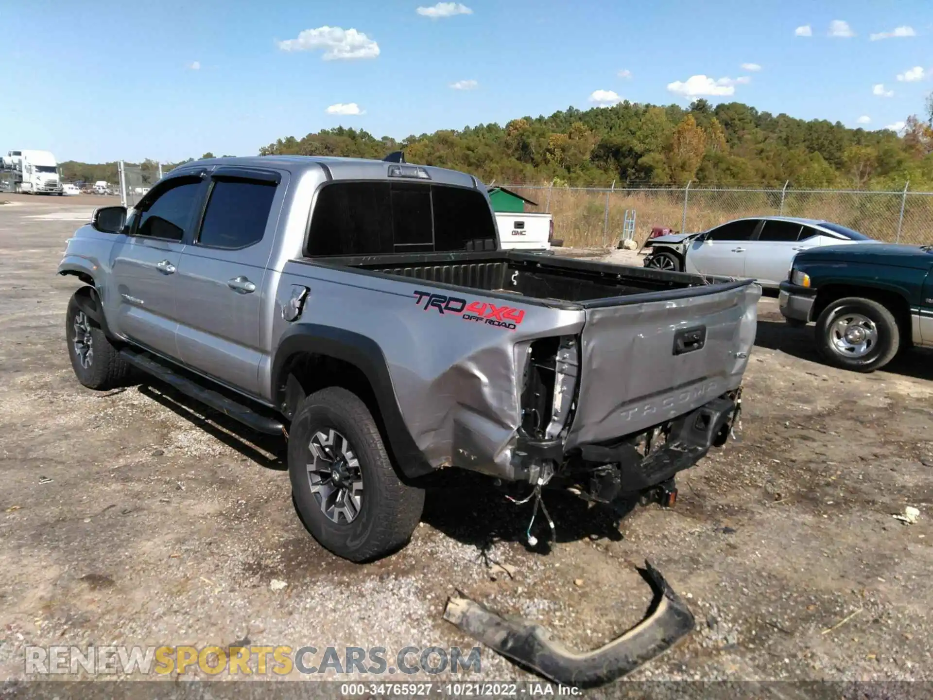 3 Фотография поврежденного автомобиля 3TMCZ5AN6MM437417 TOYOTA TACOMA 4WD 2021
