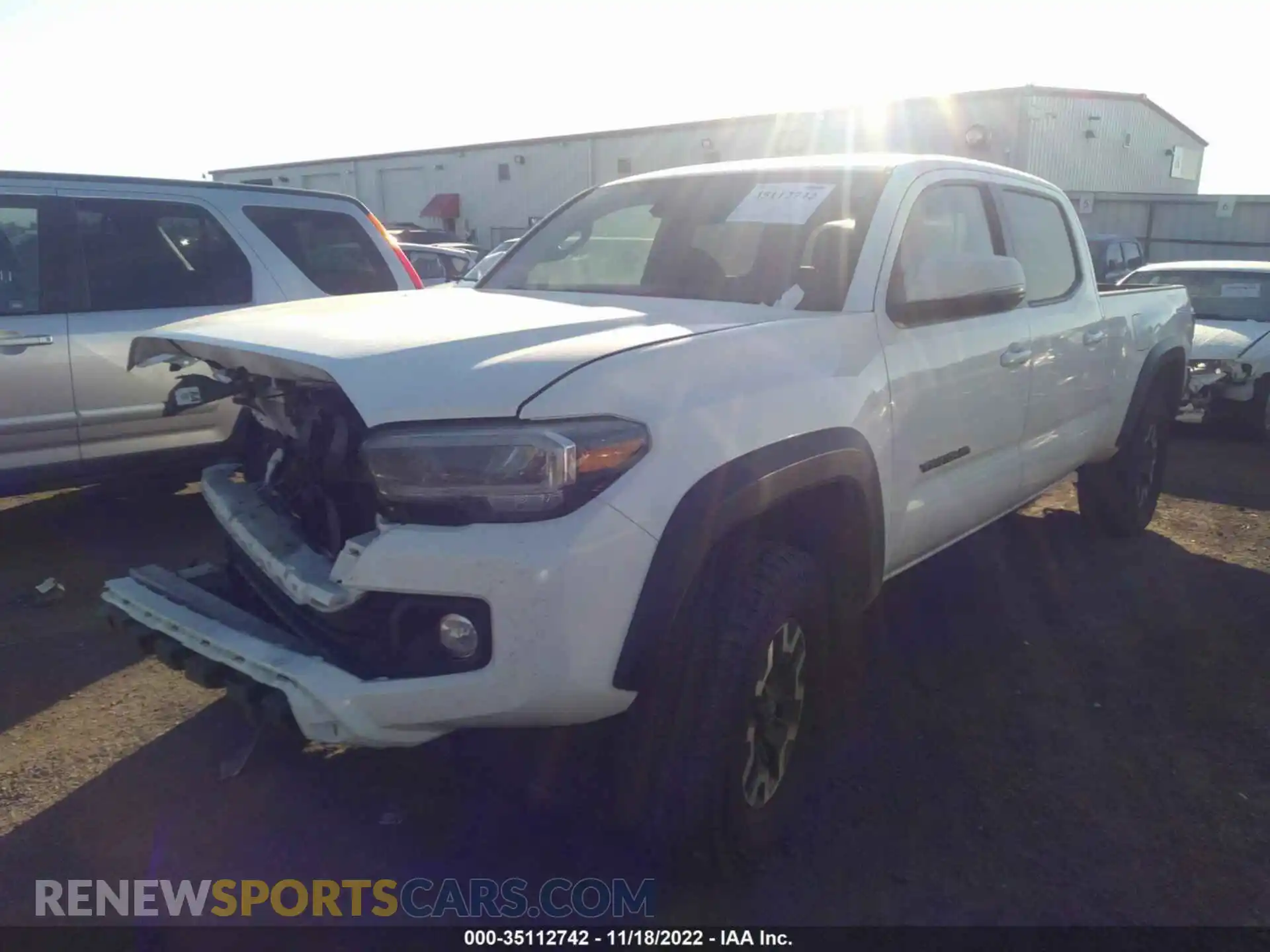 2 fotografías del automóvil dañado 3TMDZ5BN2MM100584 TOYOTA TACOMA 4WD 2021