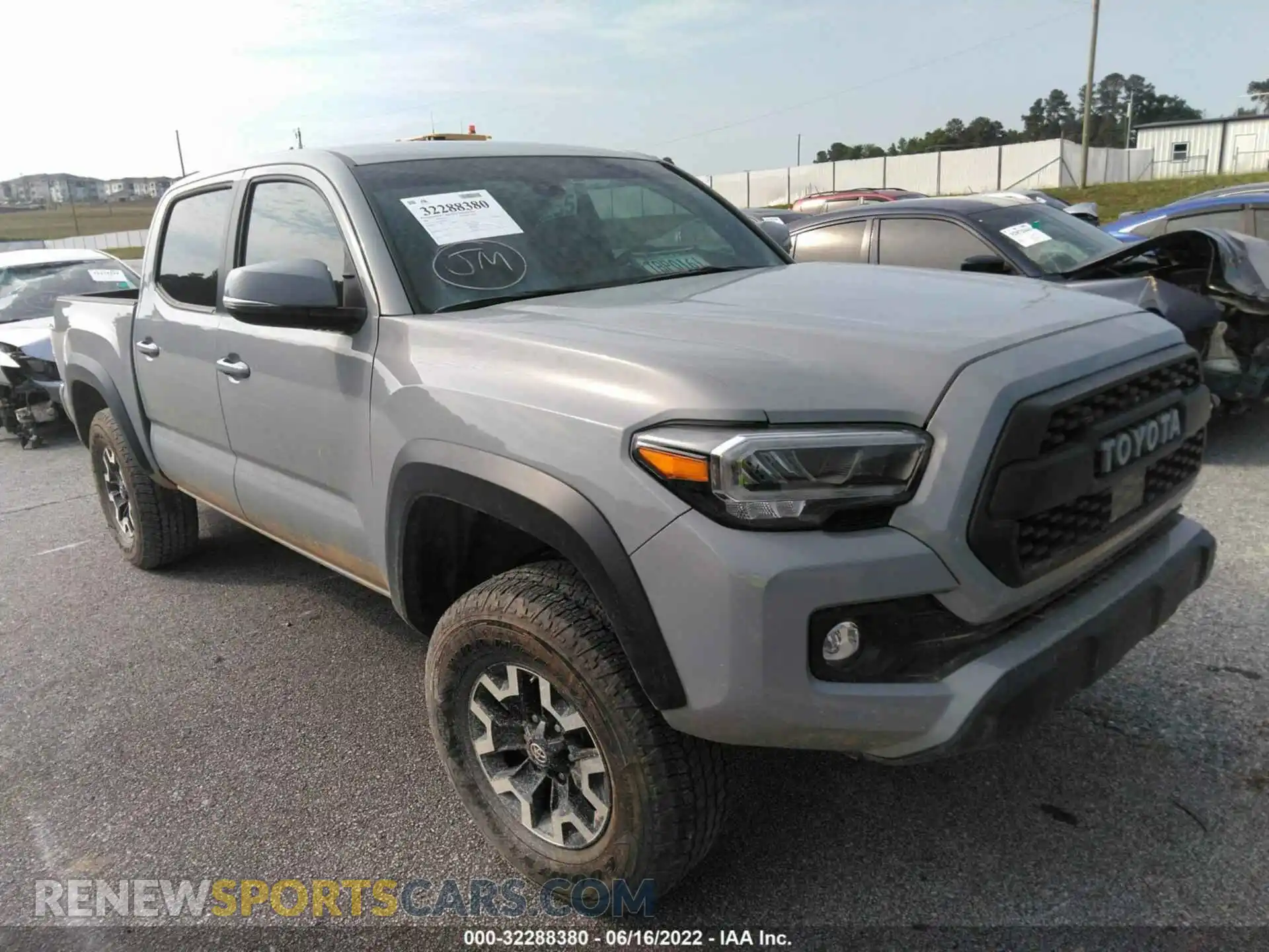 1 Фотография поврежденного автомобиля 3TYCZ5AN3MT015125 TOYOTA TACOMA 4WD 2021