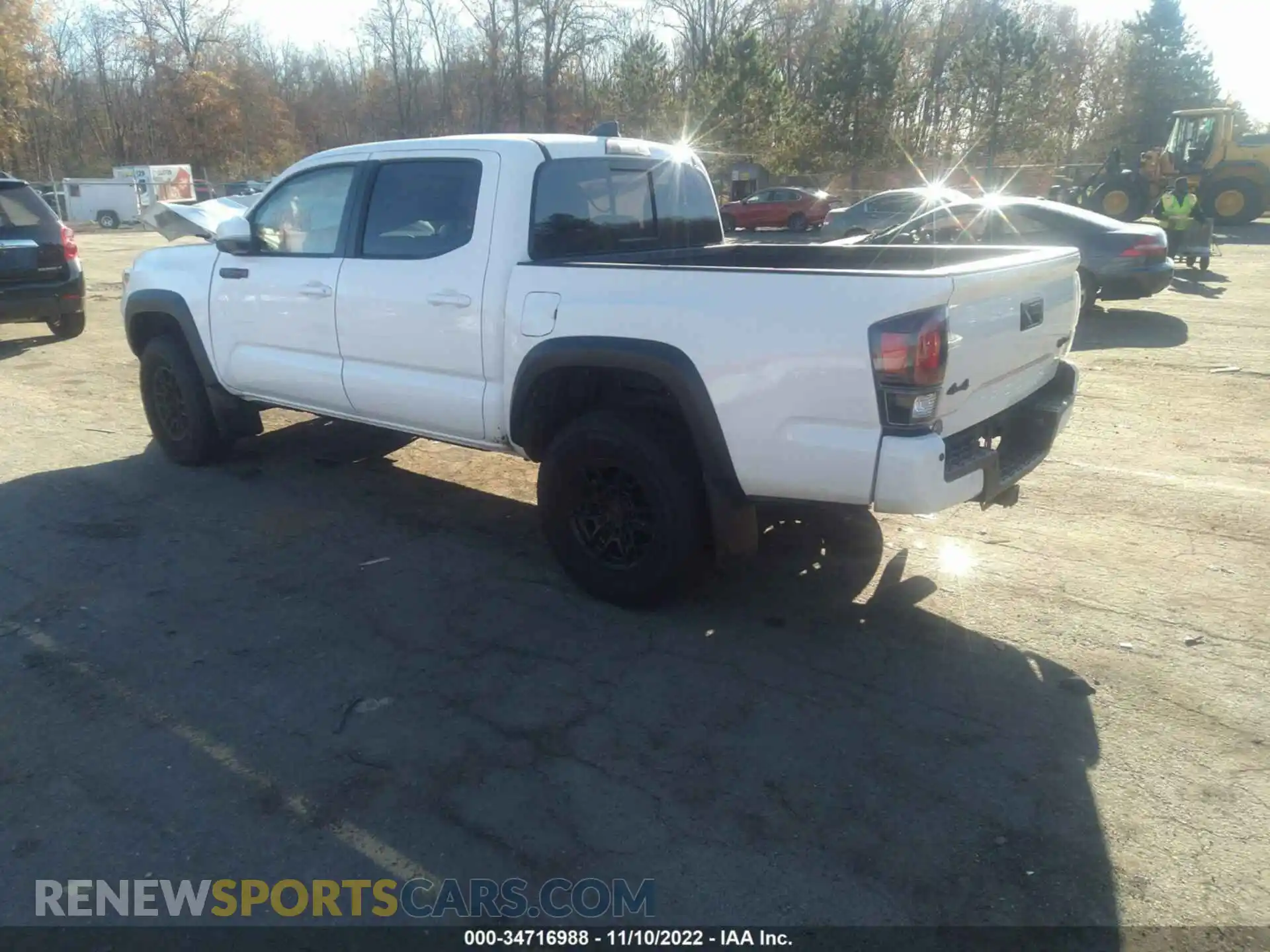 3 Фотография поврежденного автомобиля 3TYCZ5AN3MT039148 TOYOTA TACOMA 4WD 2021